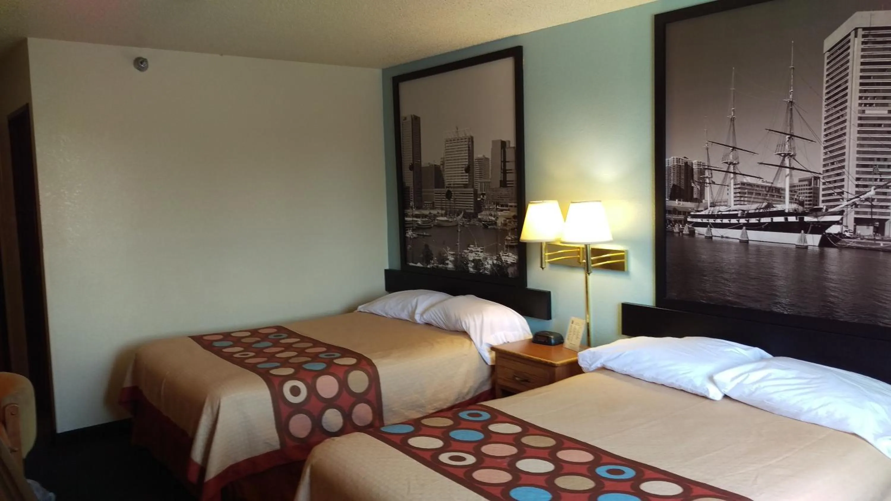 Deluxe Double Room with Two Double Beds - Non-Smoking in Super 8 by Wyndham Thurmont