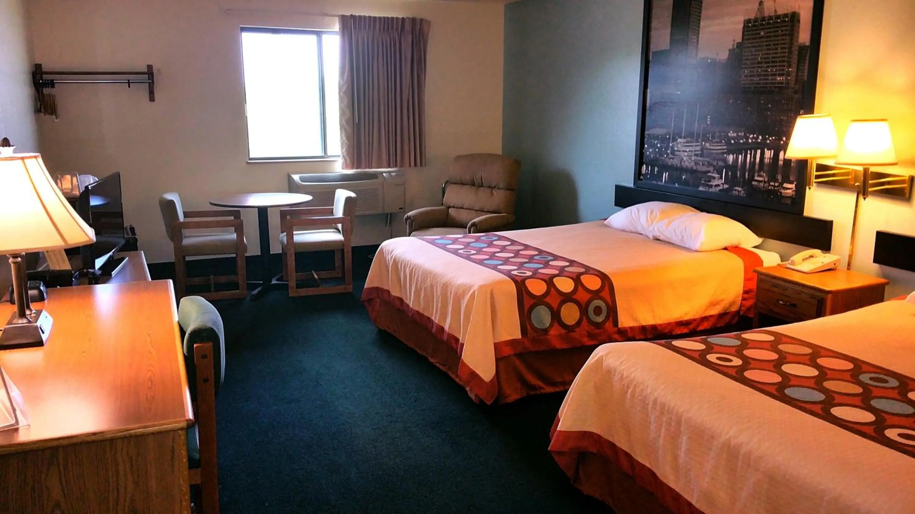 Queen Room with Two Queen Beds - Non-Smoking in Super 8 by Wyndham Thurmont