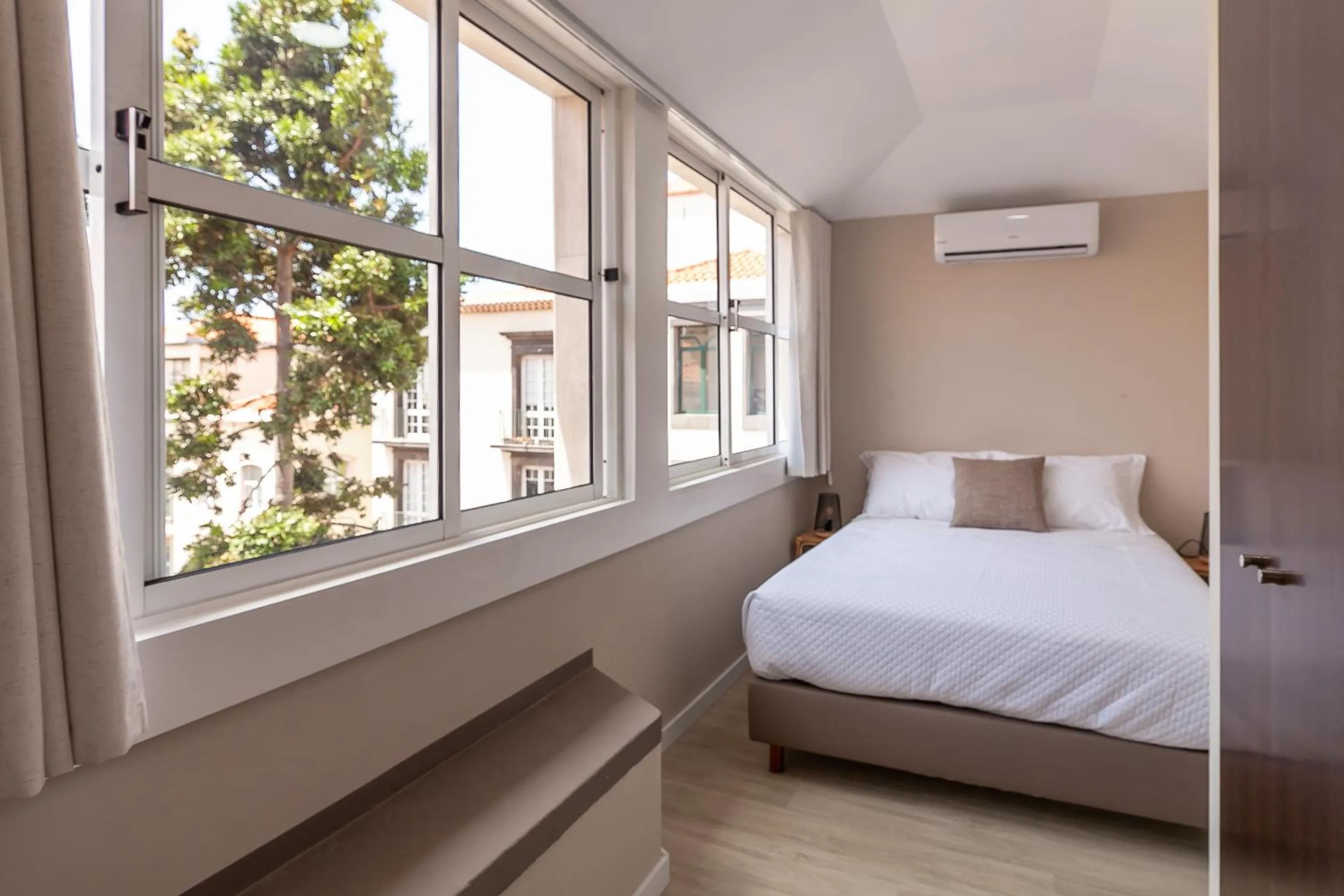 Double Room with Private Bathroom in Zarco B&B Bed & Breakfast