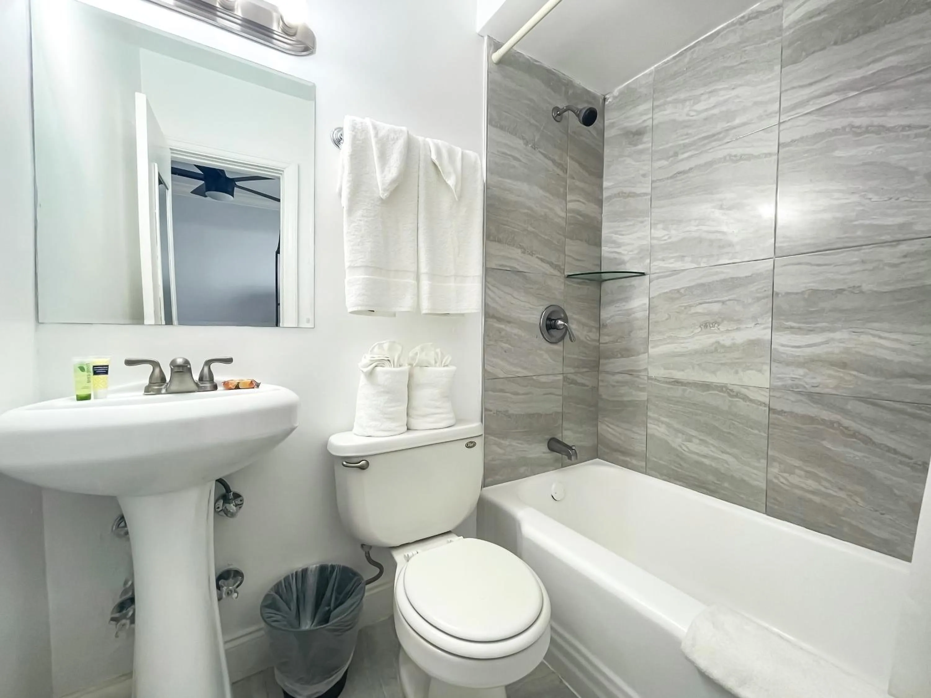 Deluxe Studio in Paradise Oceanfront by HBH