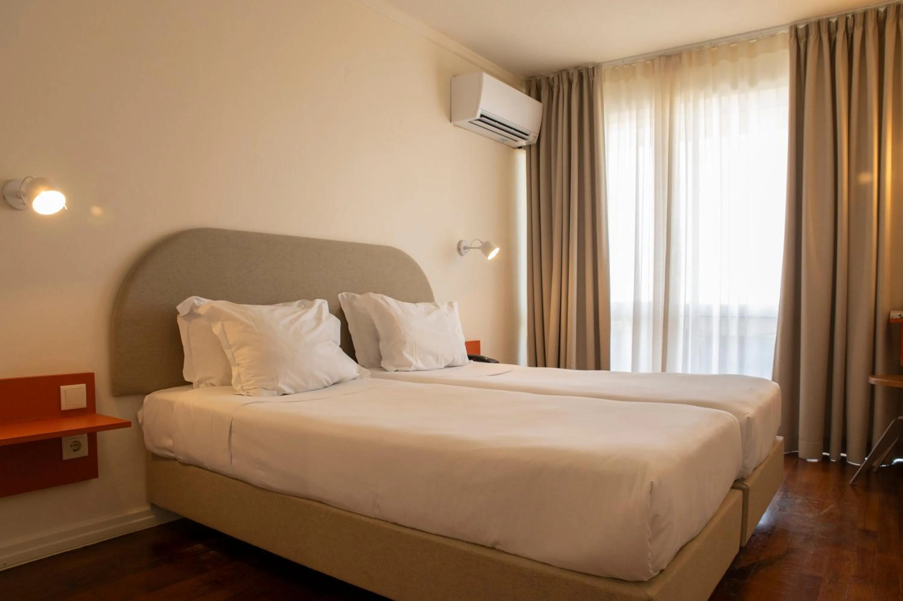 Double or Twin Room with Balcony in WOT Lagos Montemar Soul