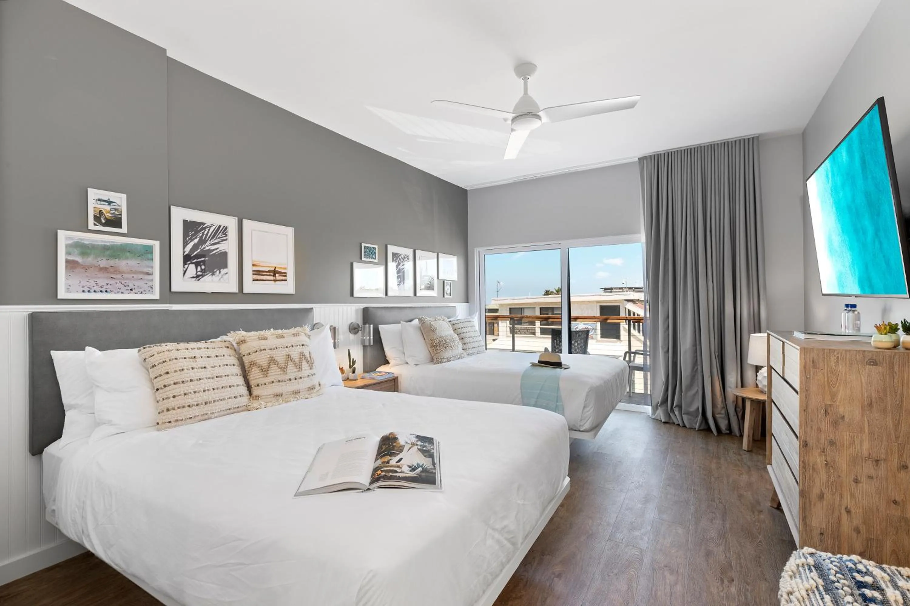 Quadruple Room with Balcony Side/Partial Ocean View in Sea Sprite Beach Club