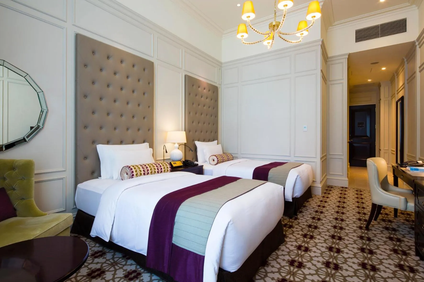 Palace Side Superior Twin Room - Non-Smoking in The Tokyo Station Hotel