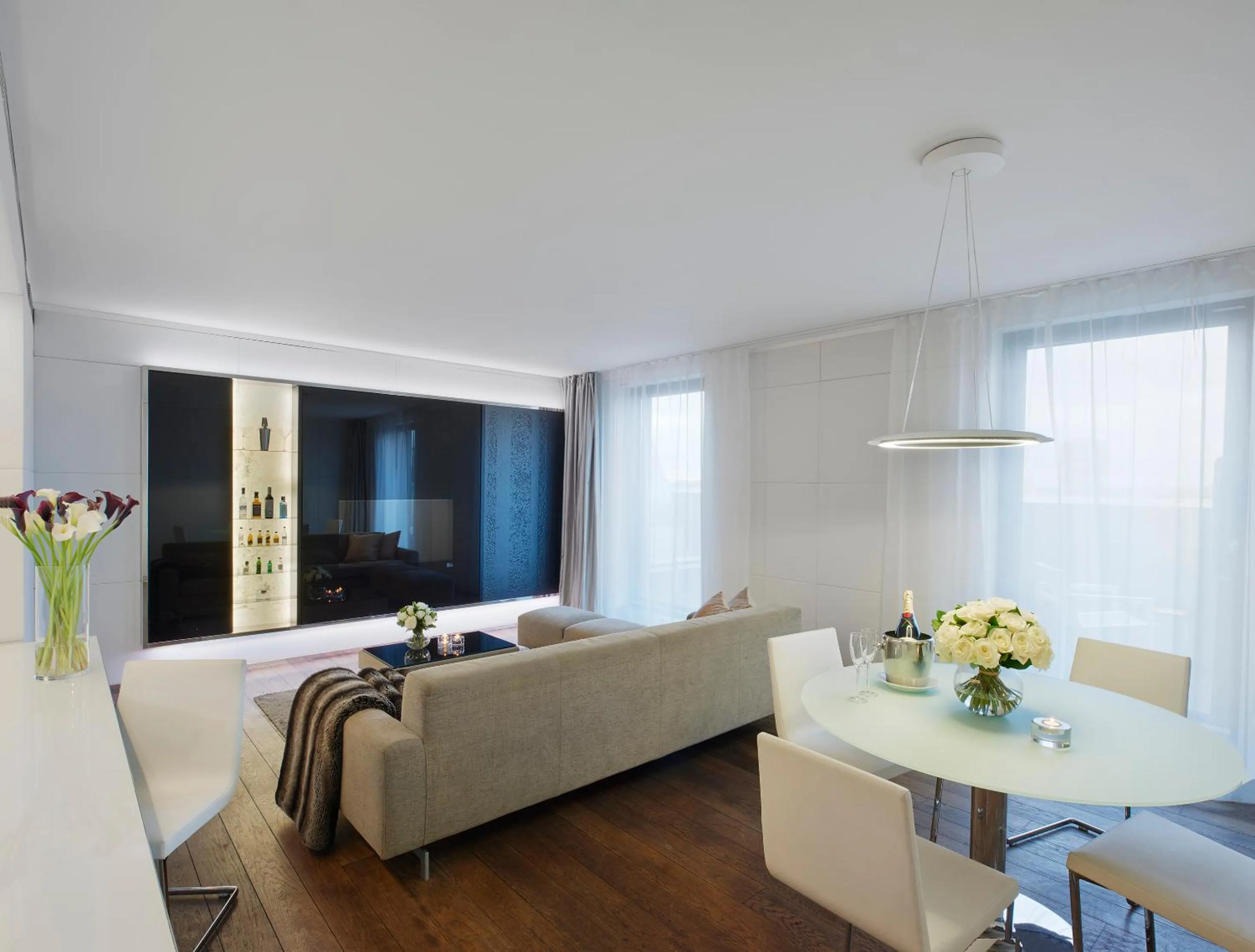 2 Bedroom Beyond ME Terrace View over London in ME London by Melia - Covent Garden