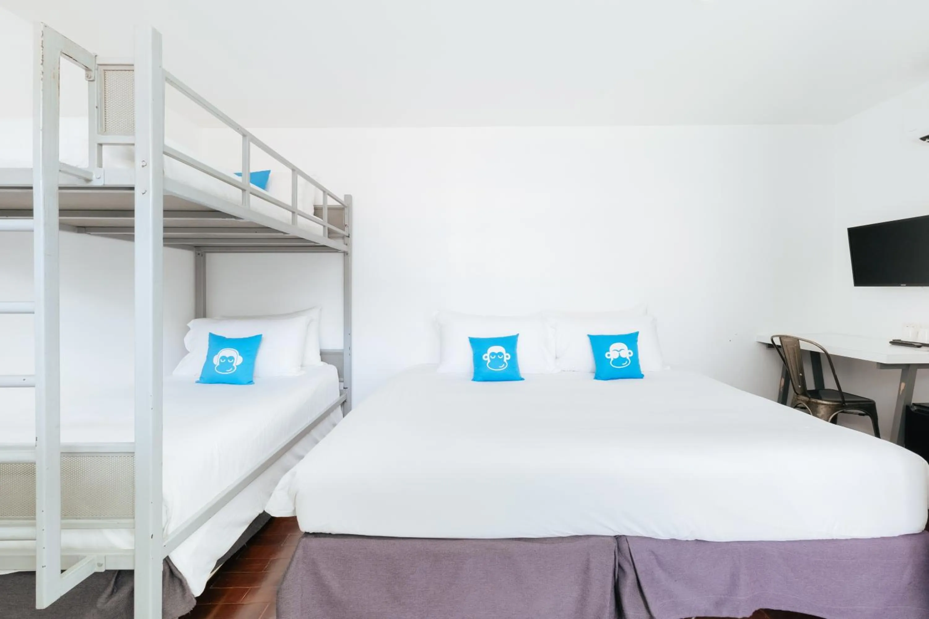 Standard Family Room in Blu Monkey Bed & Breakfast Phuket