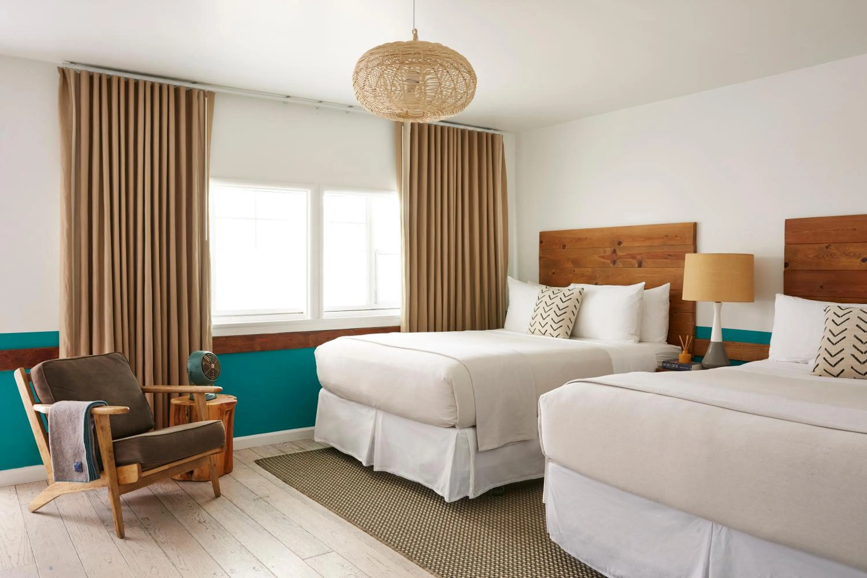 Double Room with Fireplace in Cambria Beach Lodge