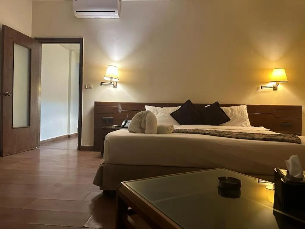 Family Suite (2 Connecting Room) in Orient Prince Hotel