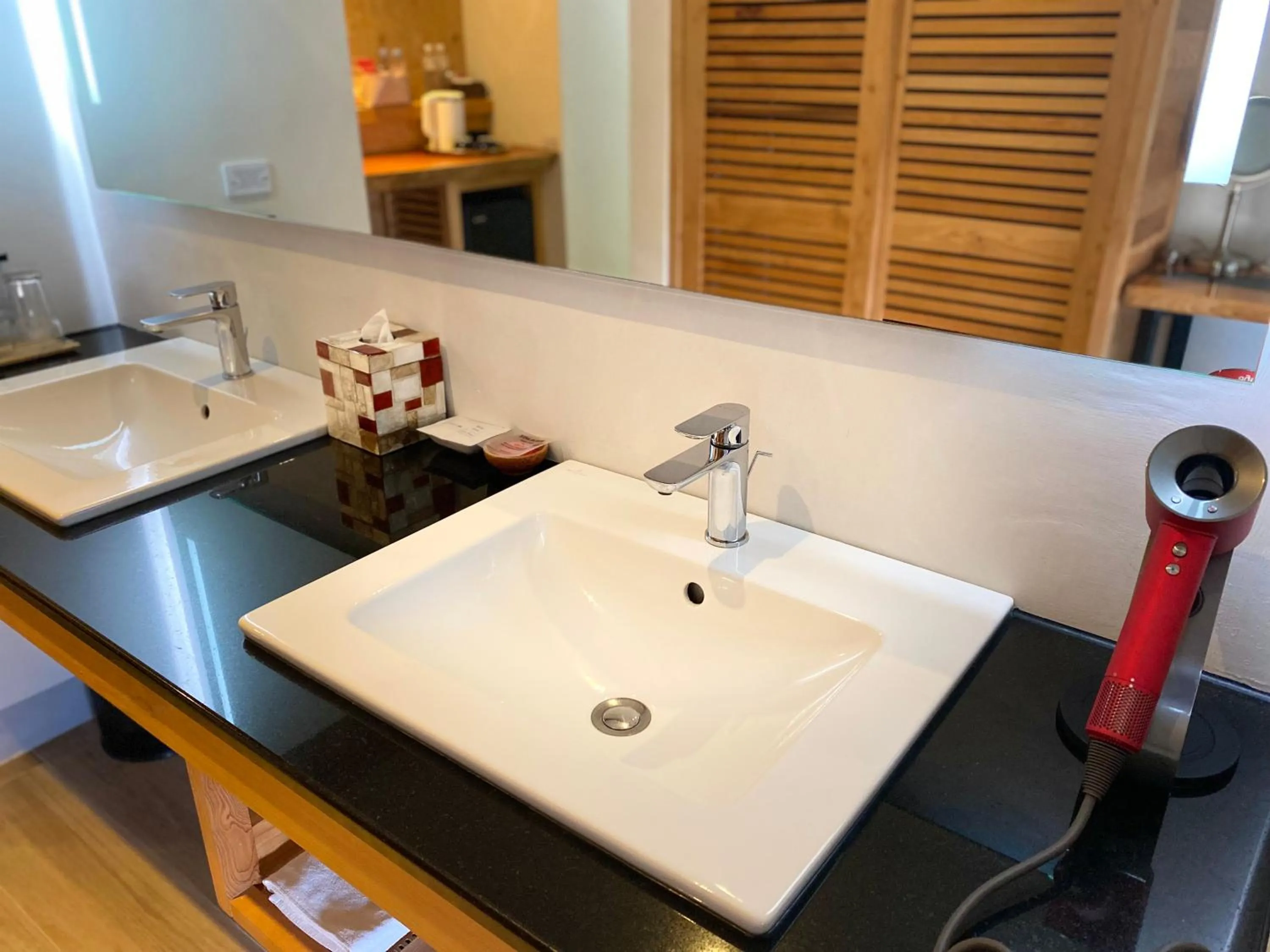 Deluxe Double Room with Balcony and Sea View in SkyeBay Club