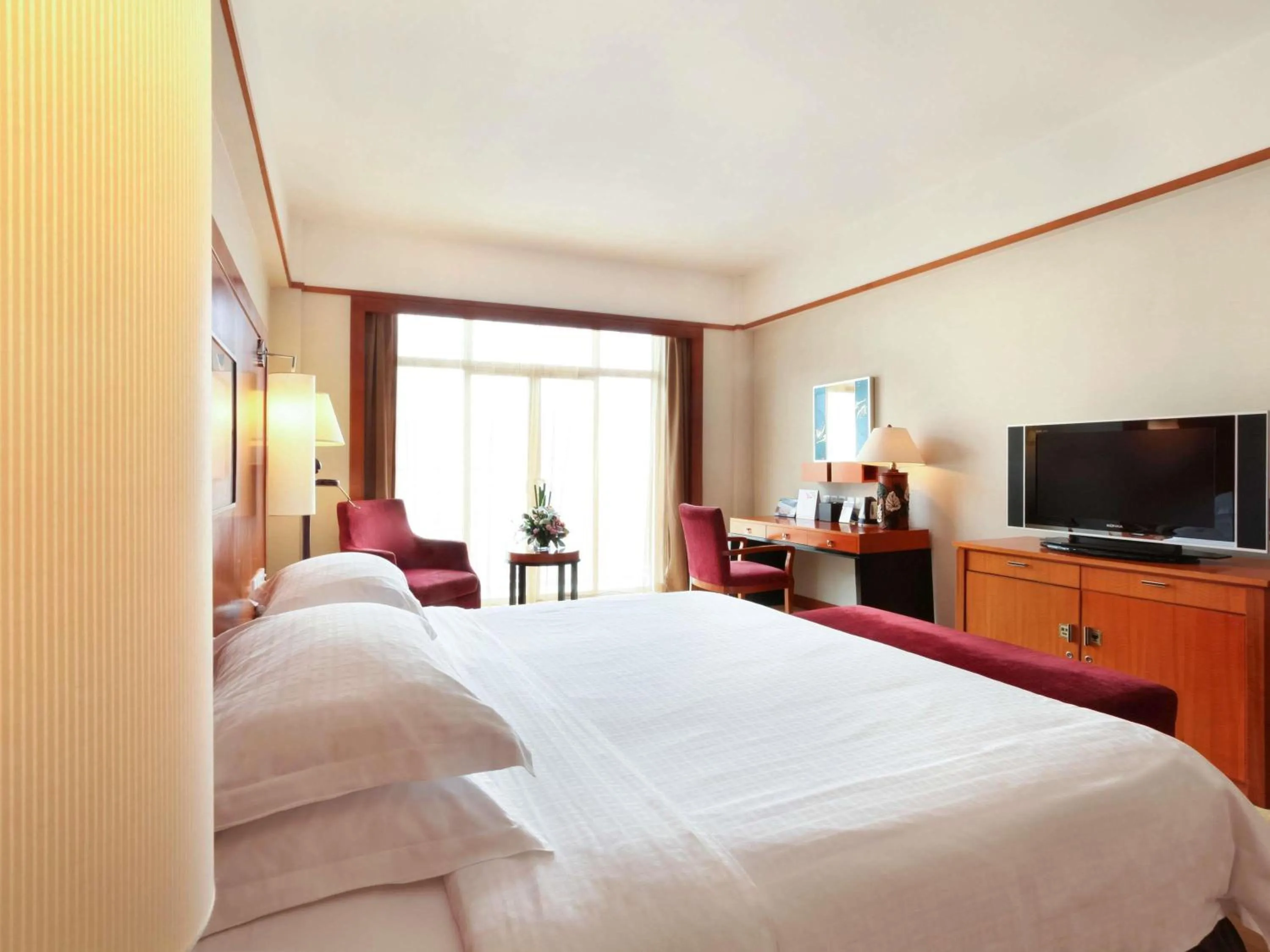 Superior Double Room in Pullman Zhangjiajie Hotel