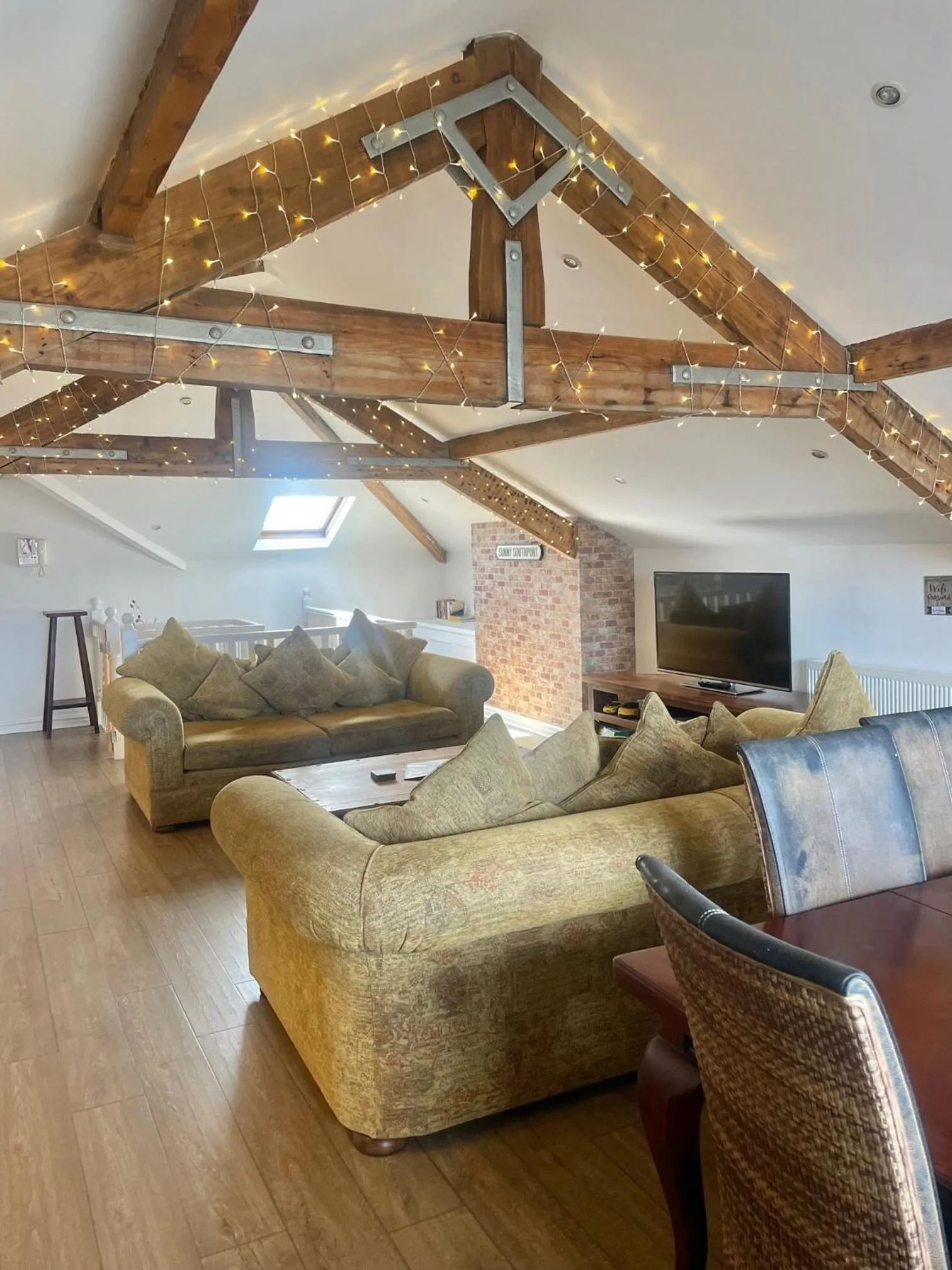 Three-Bedroom Apartment in Beach House 3 Bed Penthouse Apartment