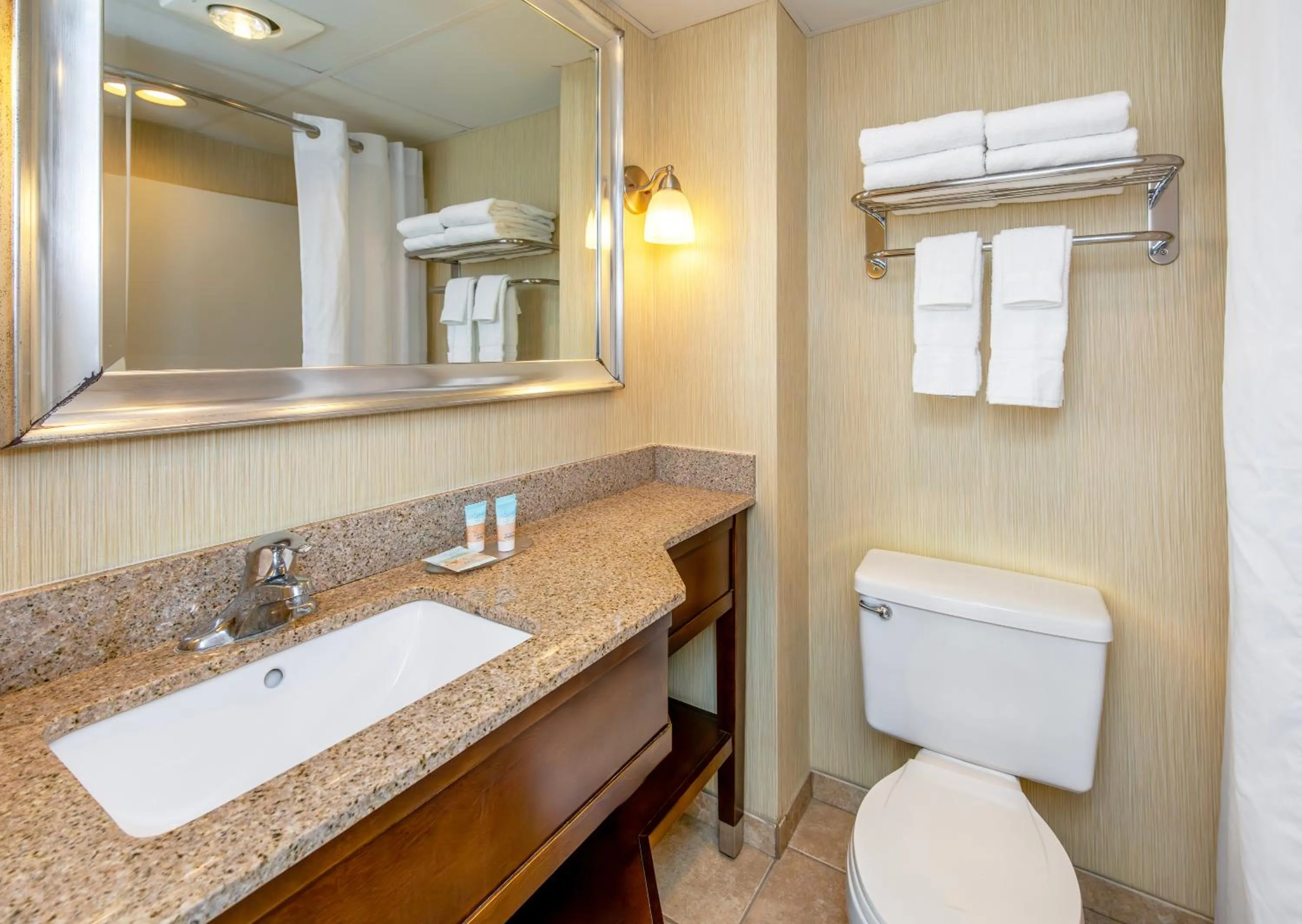 King Room with Bay View - Ground Floor in The Bay Resort