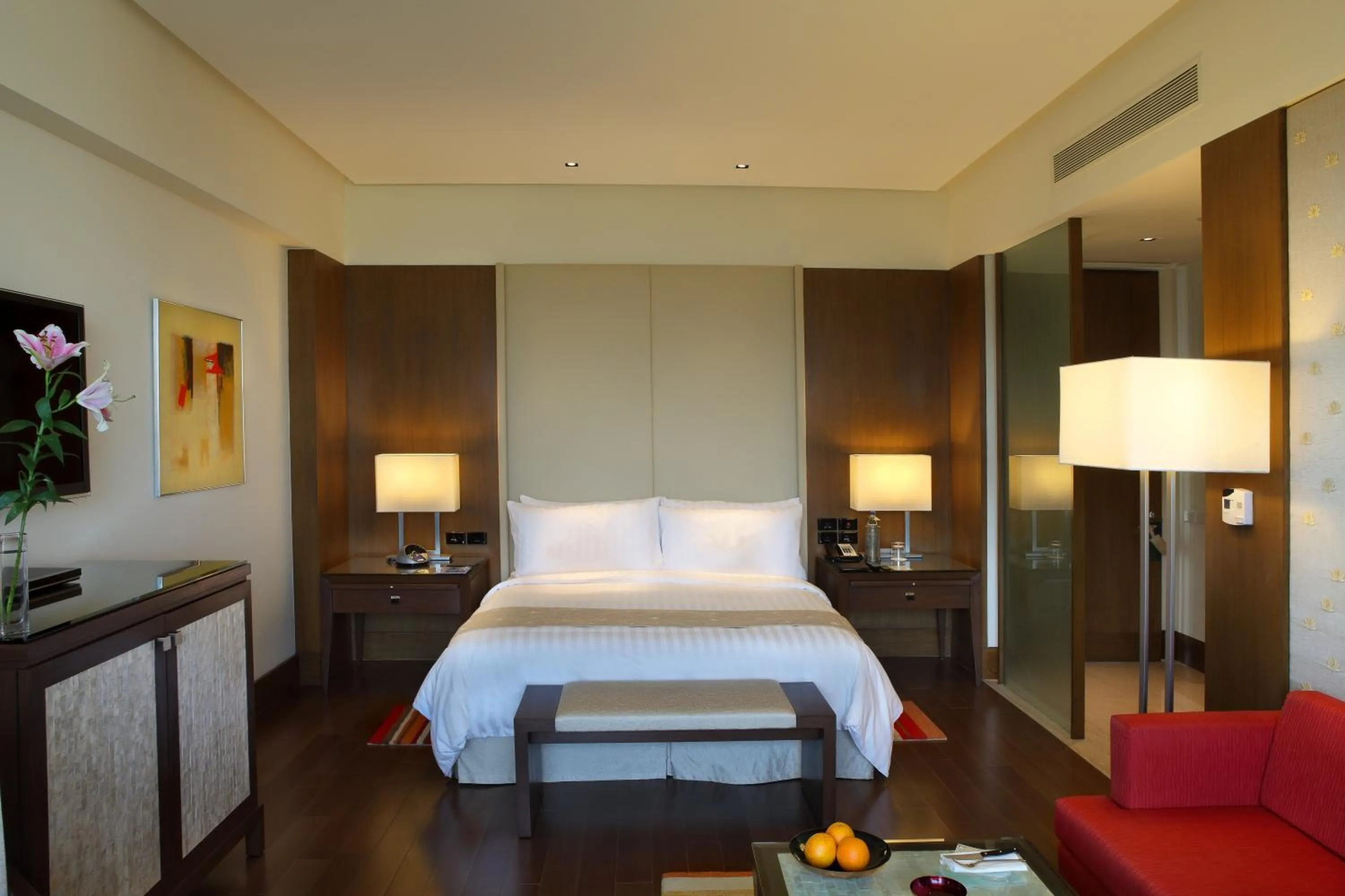 Deluxe Double Room in The Oberoi Gurgaon