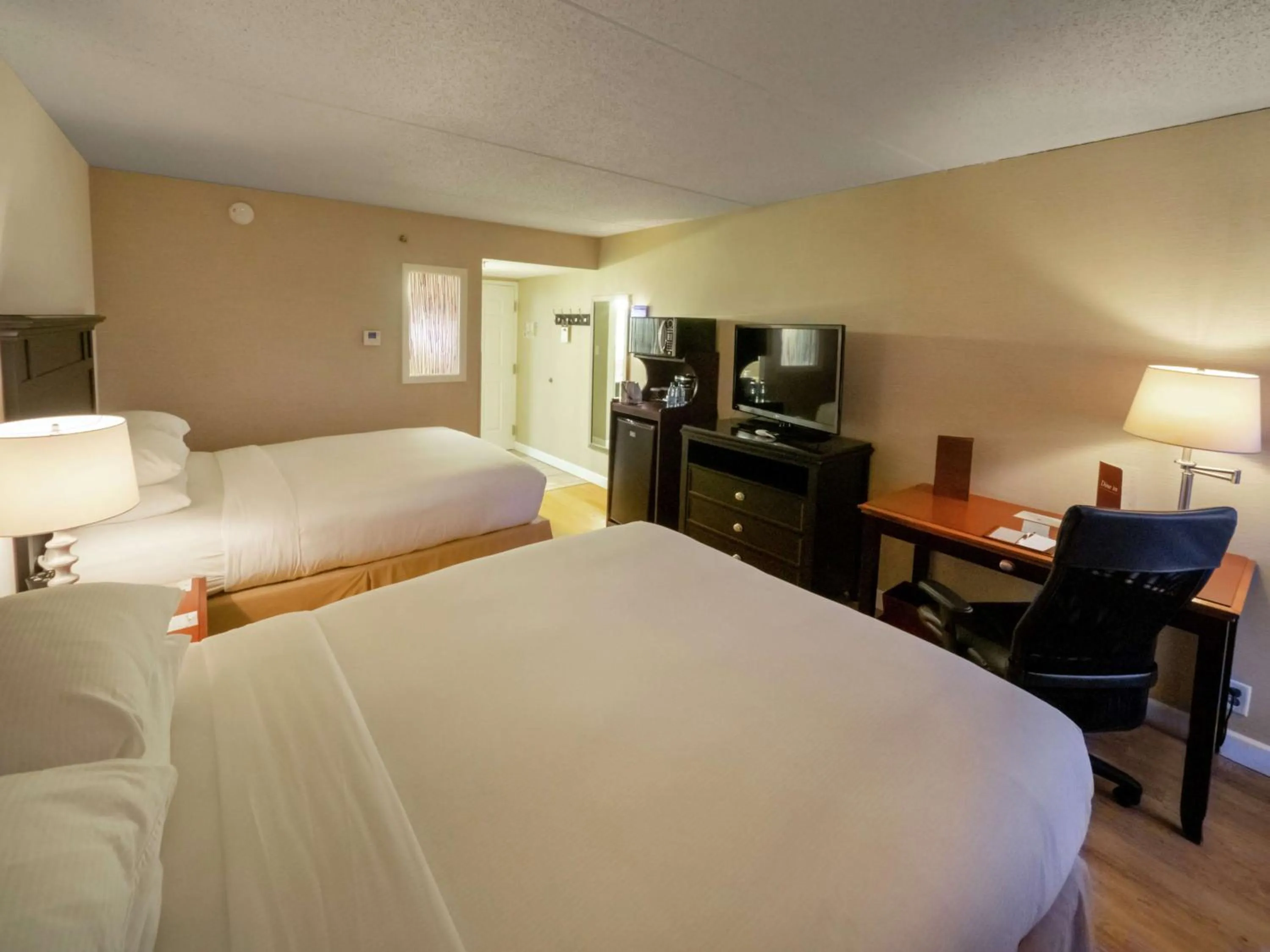 Queen Room with Two Queen Beds - Non-Smoking in DoubleTree by Hilton Buffalo-Amherst