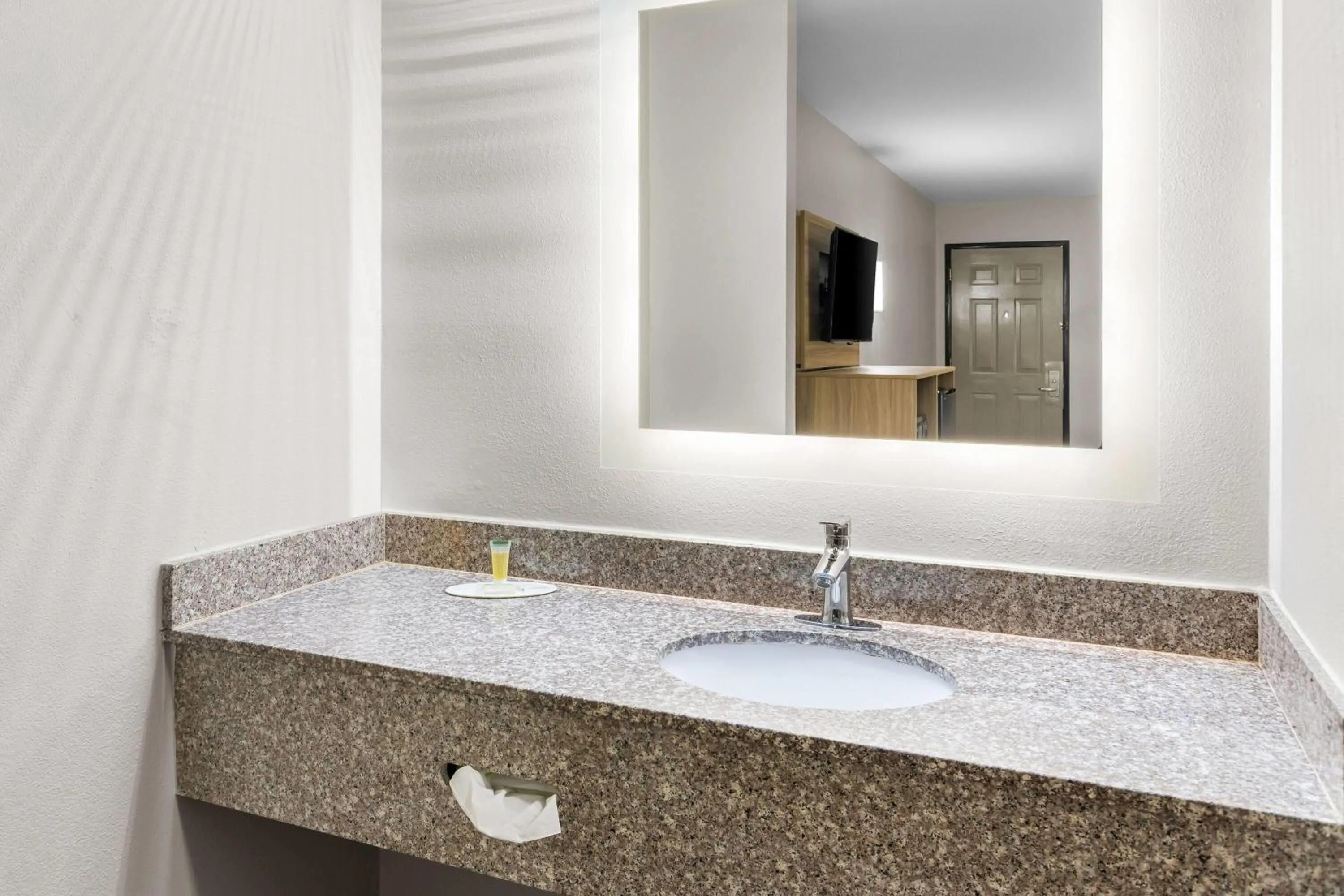 Queen Room with Two Queen Beds - Non-Smoking in Days Inn by Wyndham Enterprise