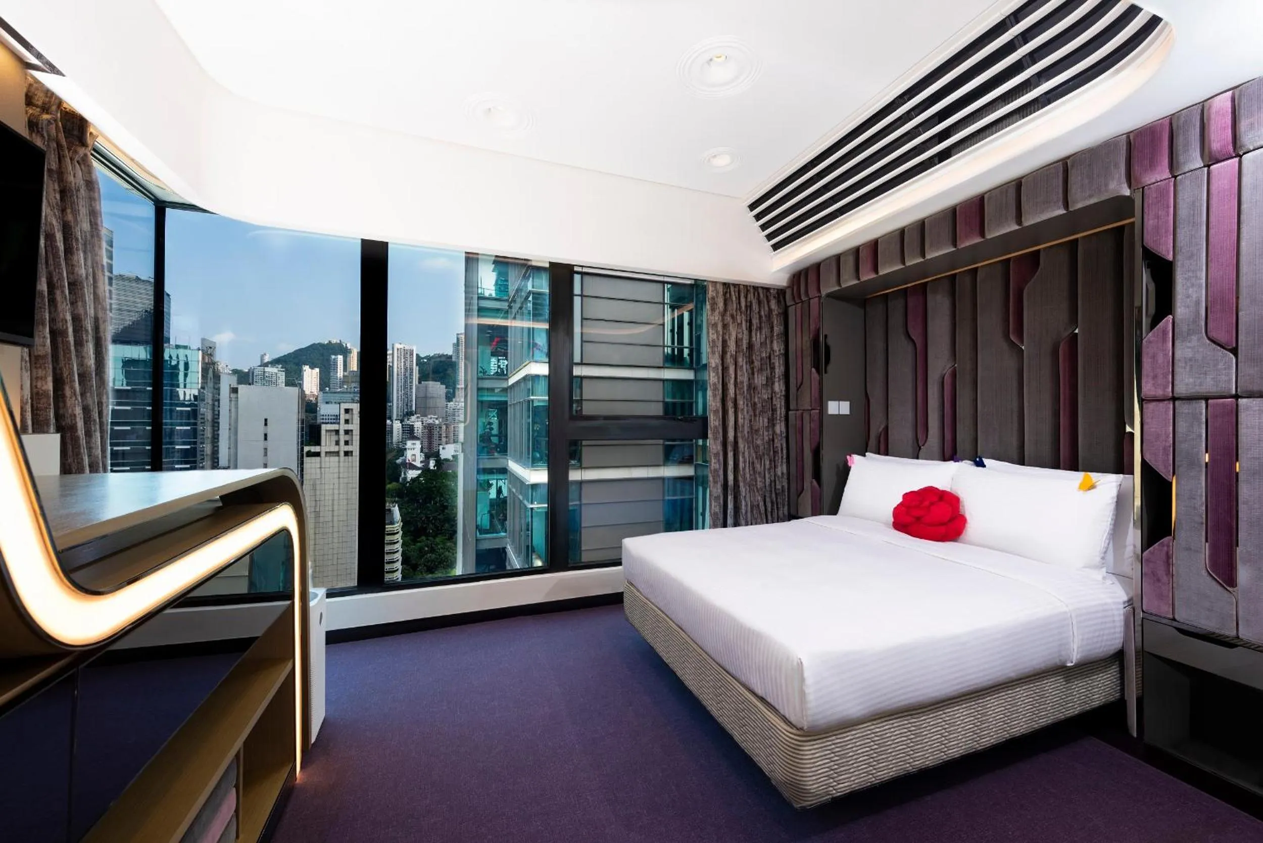 Pure Air Deluxe Room with 4G pocket Wi-Fi Device in Butterfly on LKF, Central