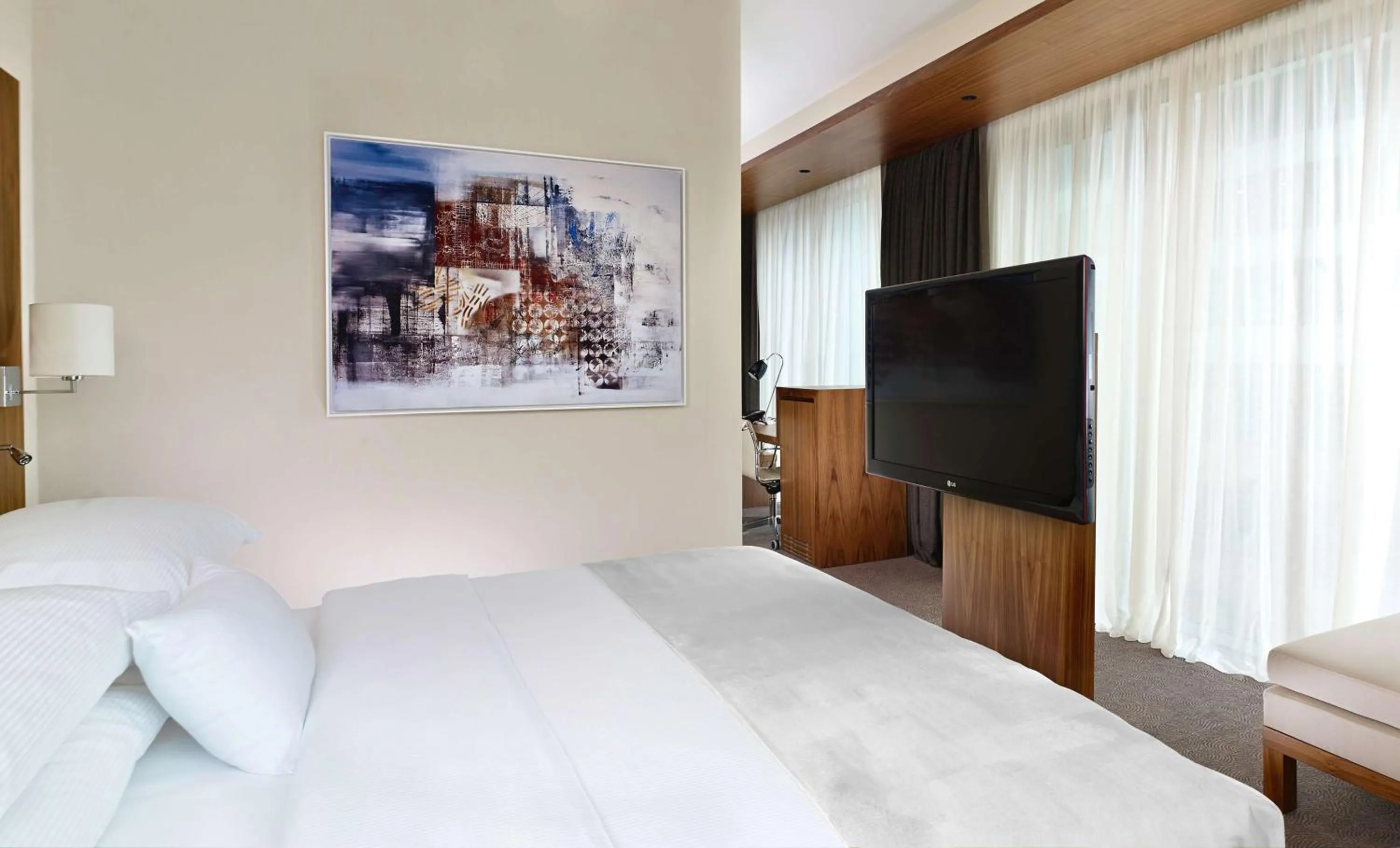 Superior King Room in DoubleTree by Hilton Zagreb