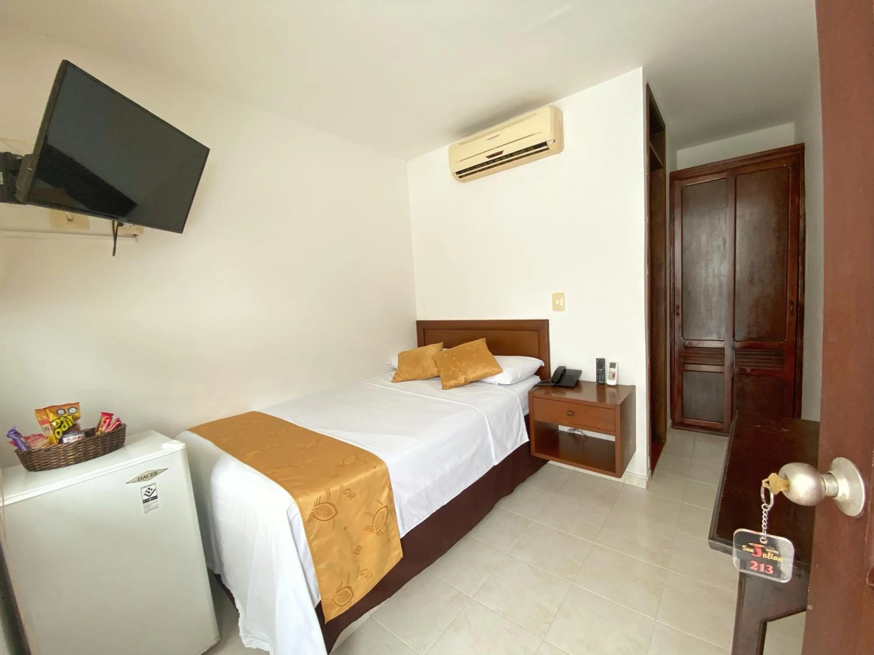 Single Room in Hotel San Julian