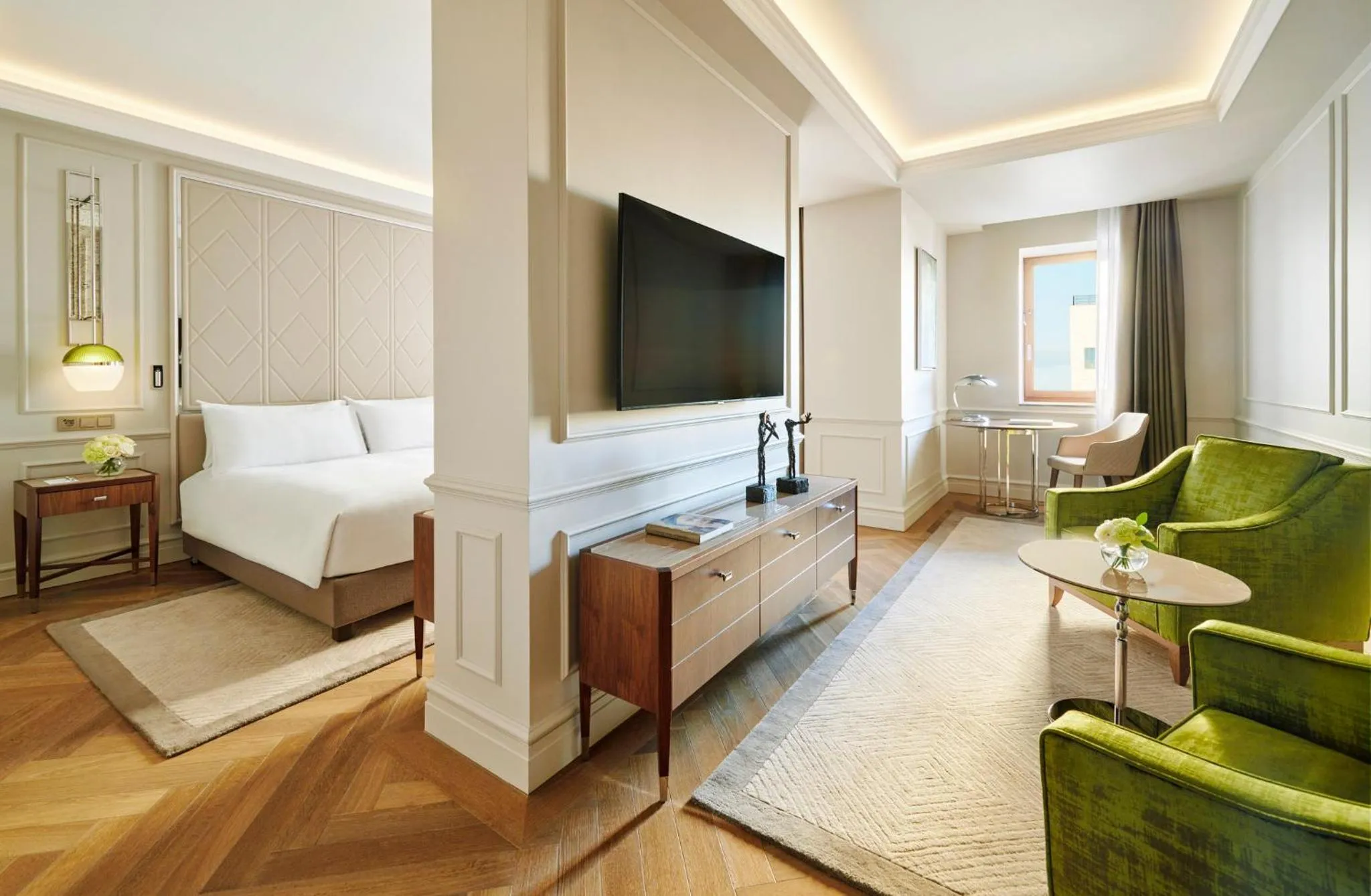 Junior King Suite in InterContinental Athenee Palace Bucharest by IHG