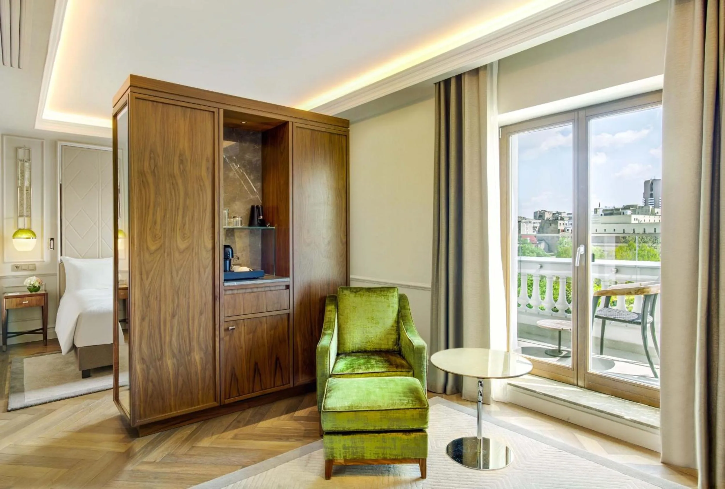 Junior King Suite with Balcony in InterContinental Athenee Palace Bucharest by IHG