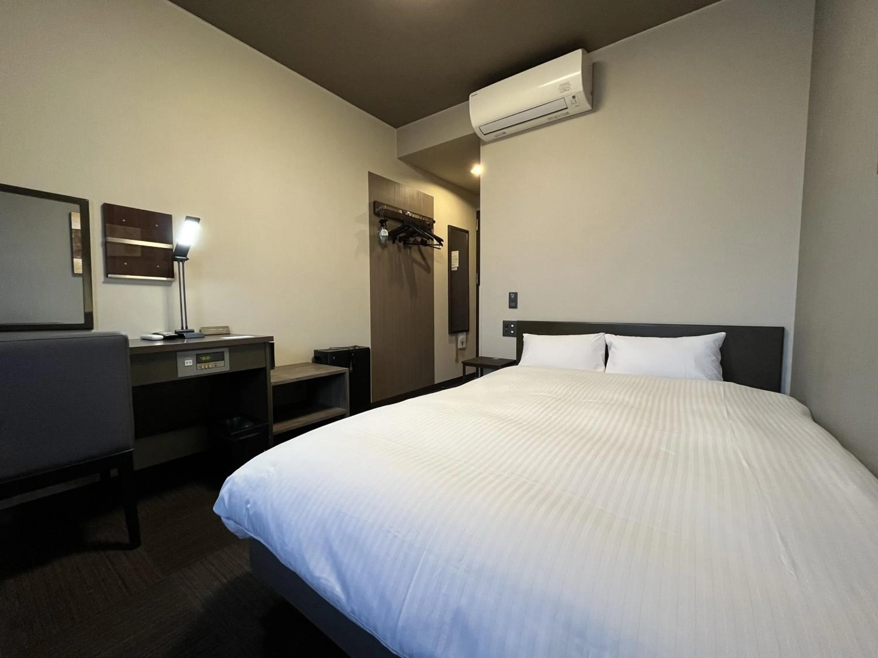 Double Room - single occupancy - Non-Smoking  in Hotel Route-Inn Susono Inter