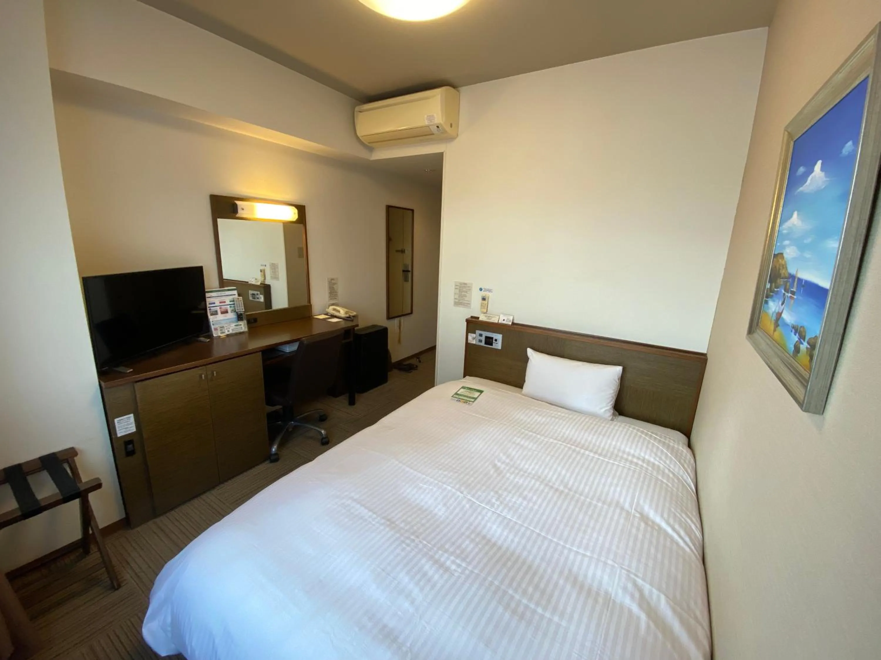 Comfort Single Room - single occupancy - Non-Smoking in Hotel Route-Inn Hanamaki