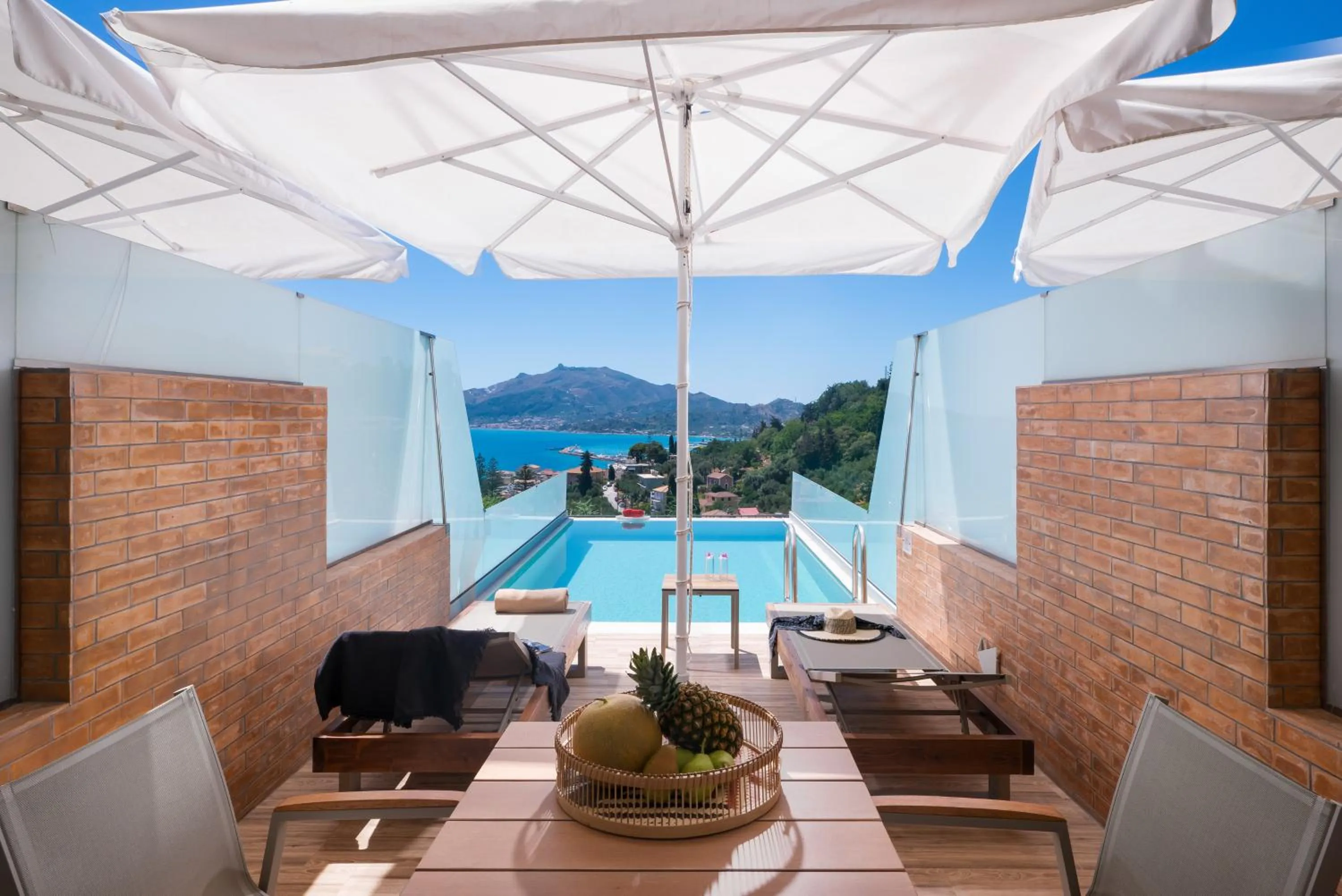 Suite with Panoramic Sea View & Private Pool in Avalon Palace Hotel