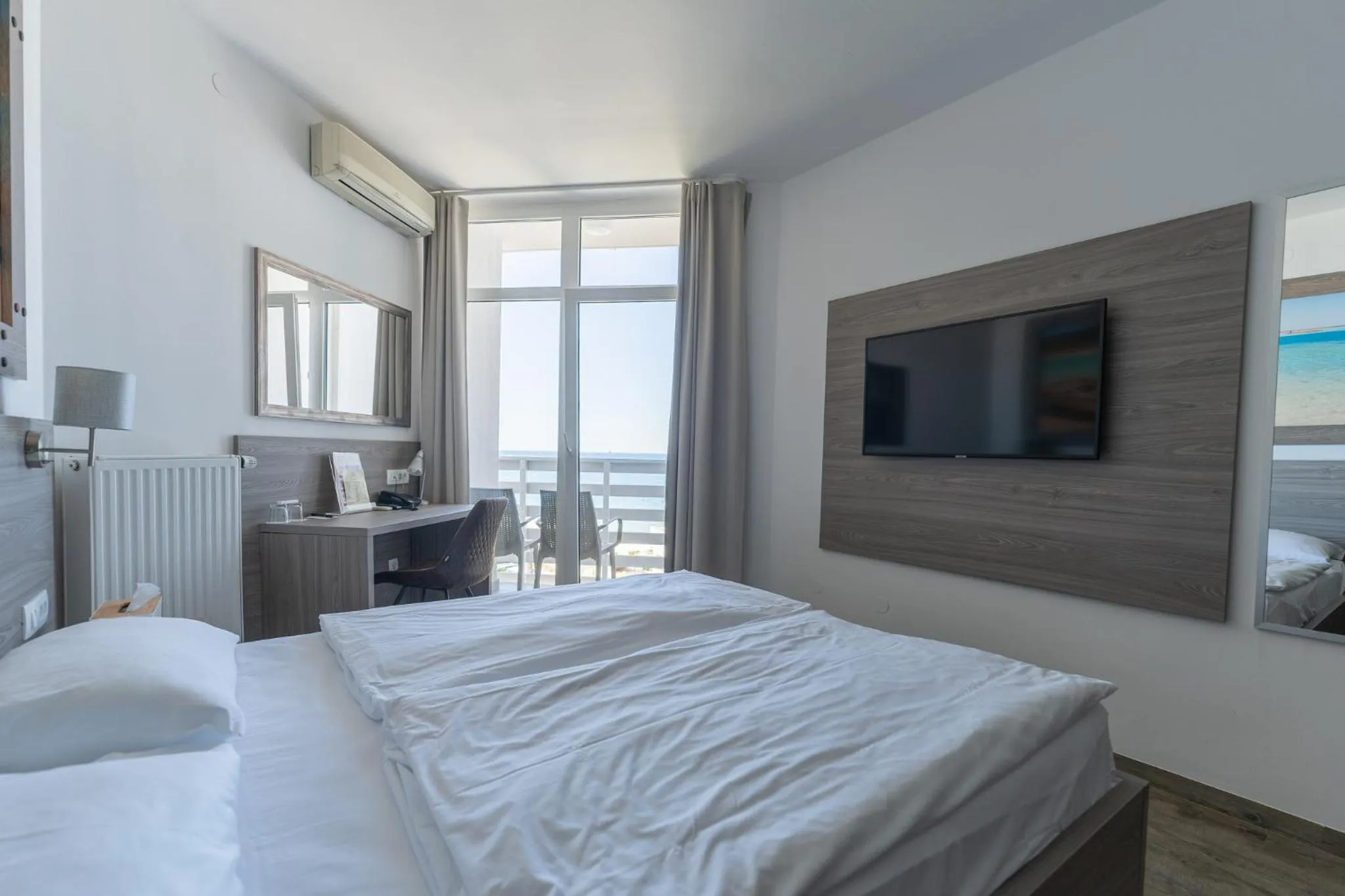 Double Room with Lake View in Barbara Piran Beach Hotel