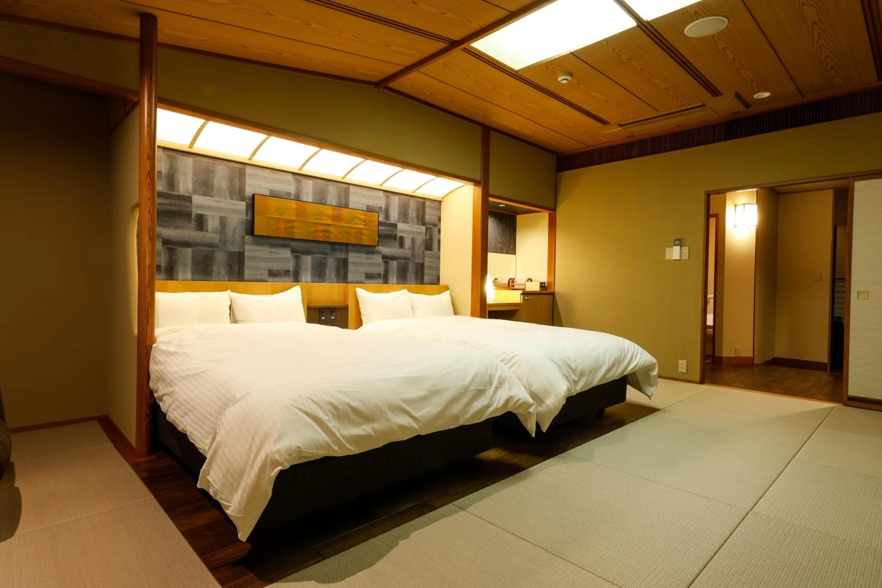 Twin Room with View in Kaike Tsuruya
