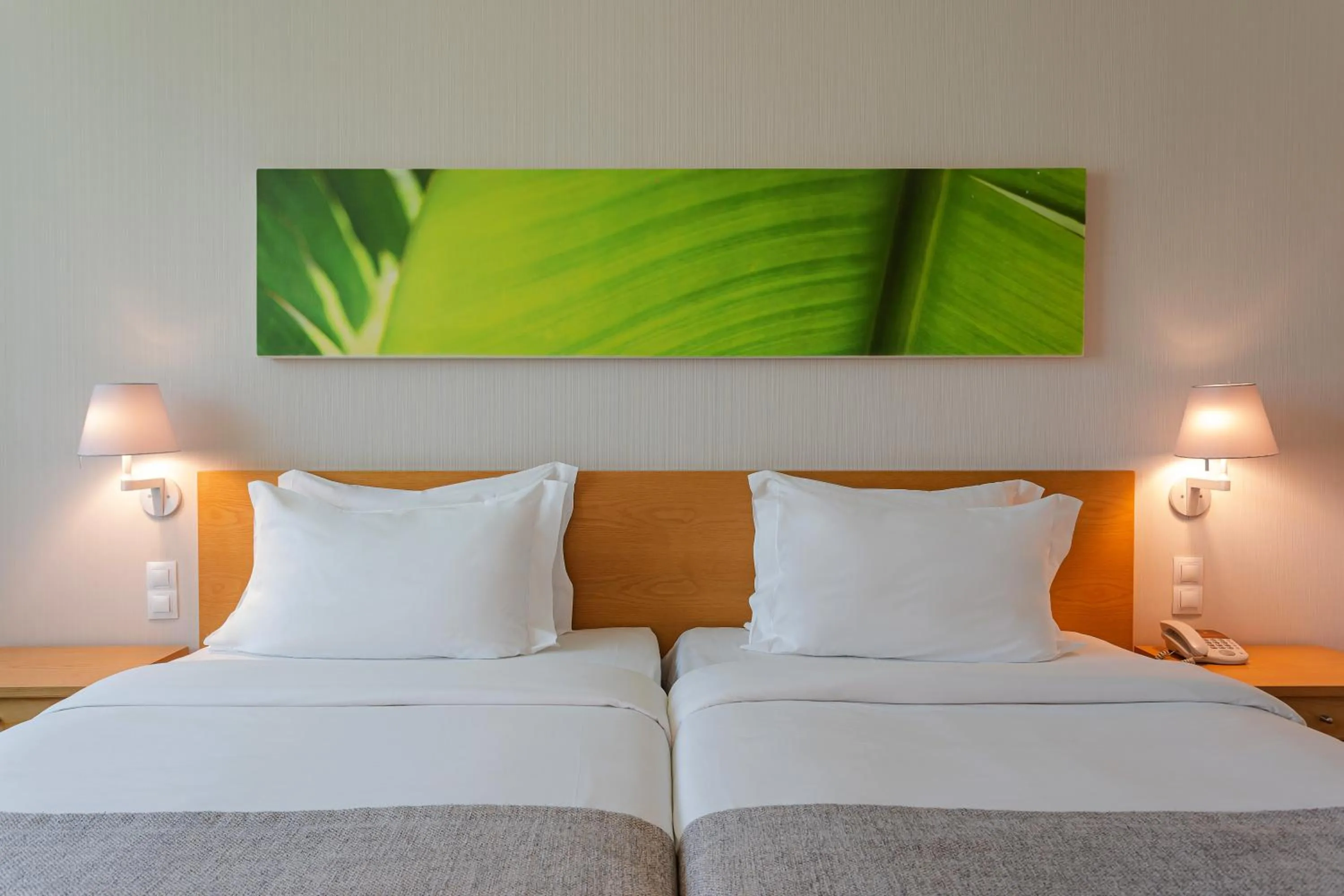  Comfort Twin Room in HF Fénix Garden