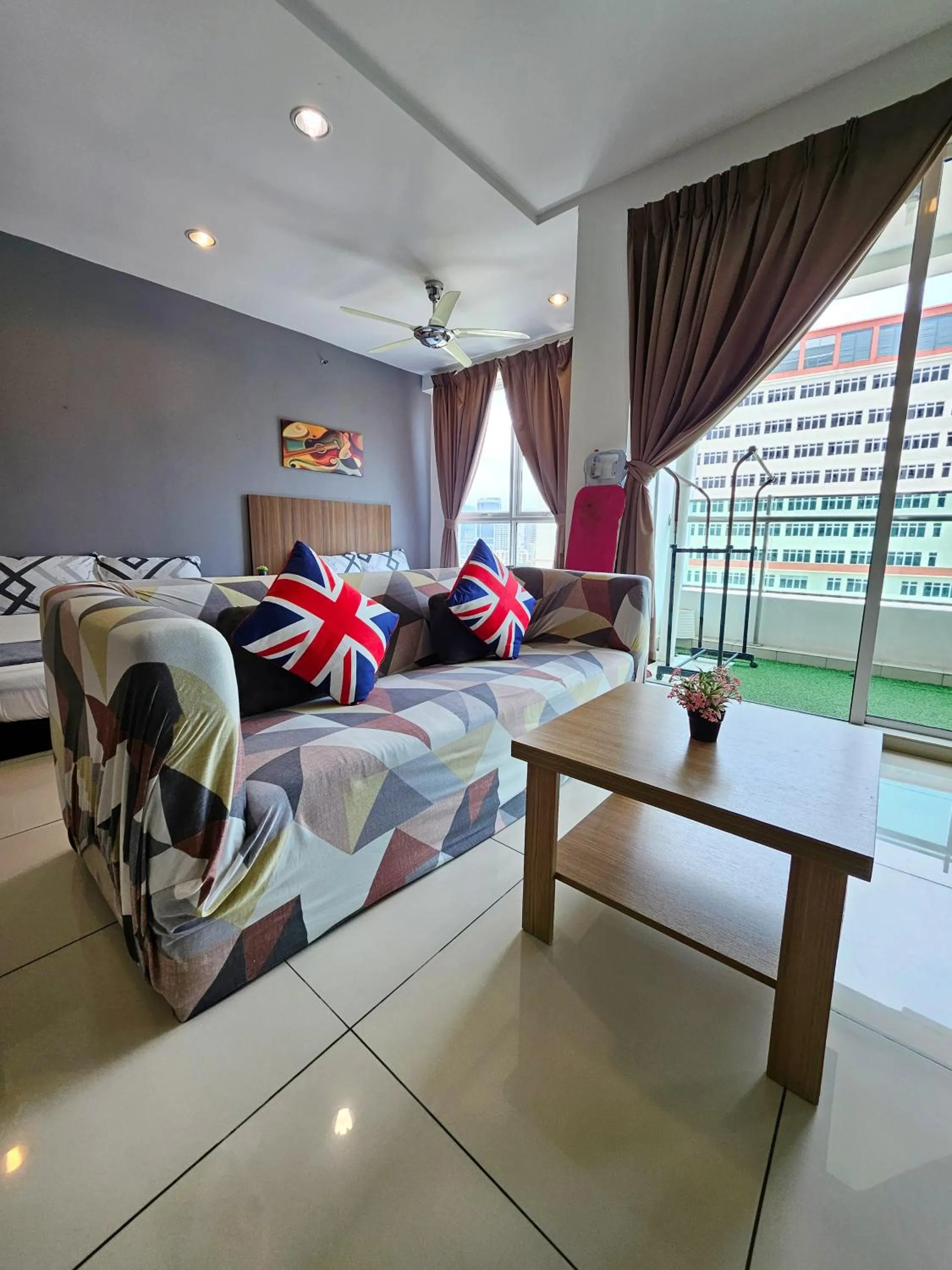 Family Studio in Mansion One by Sky Hive