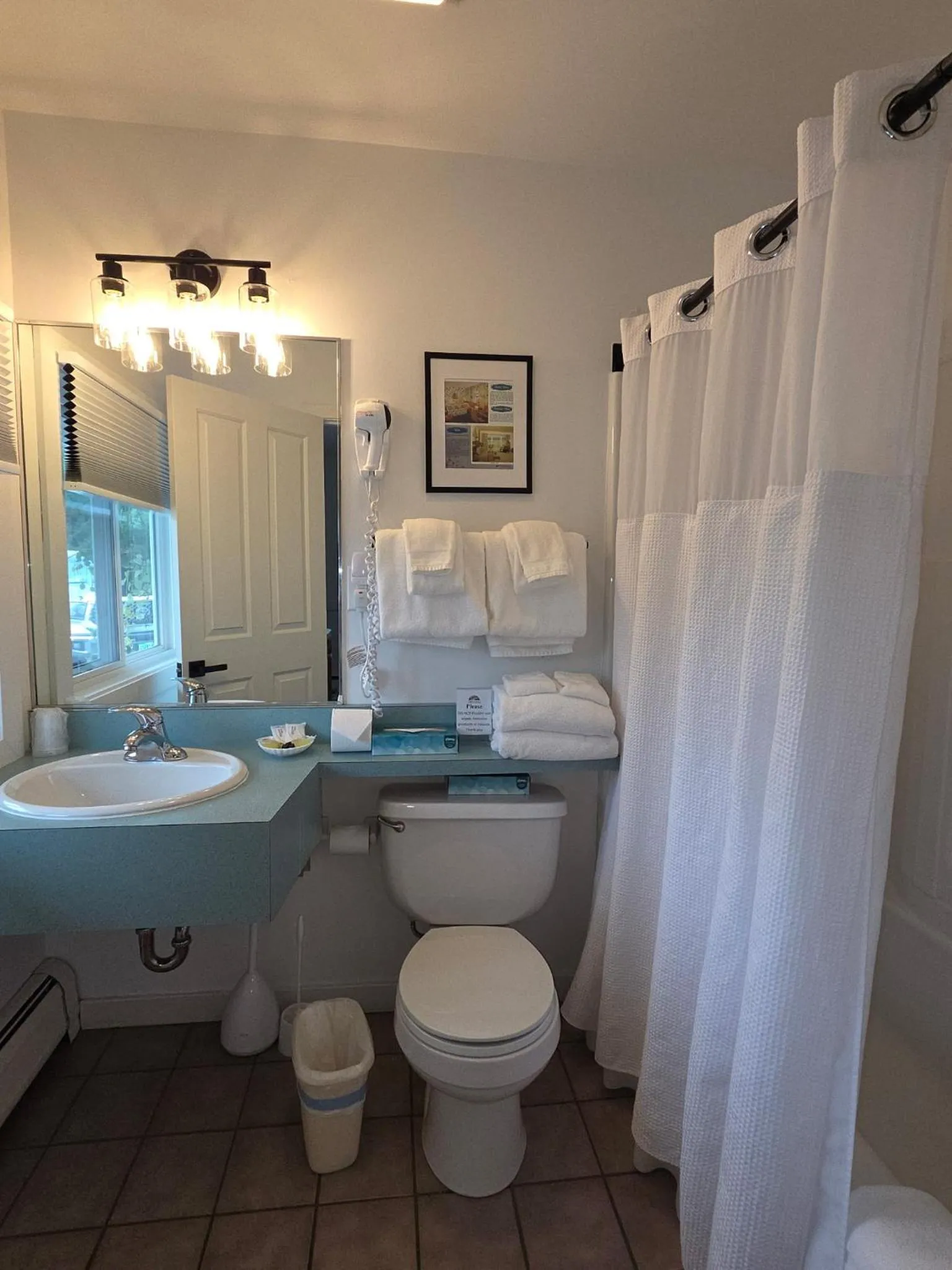 Deluxe Efficiency Room in Stowe Motel & Snowdrift