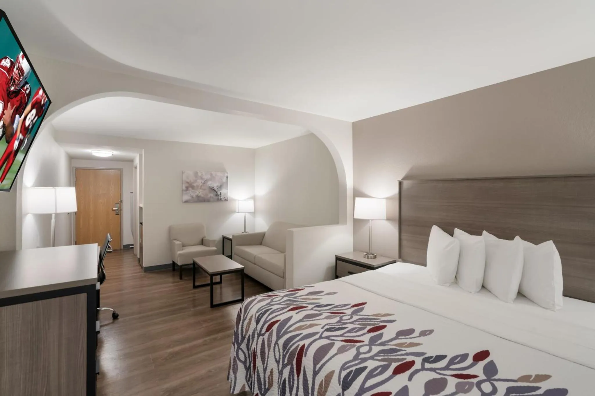 Suite King Room Non-Smoking in Red Roof Inn & Suites Carrollton, GA - West Georgia