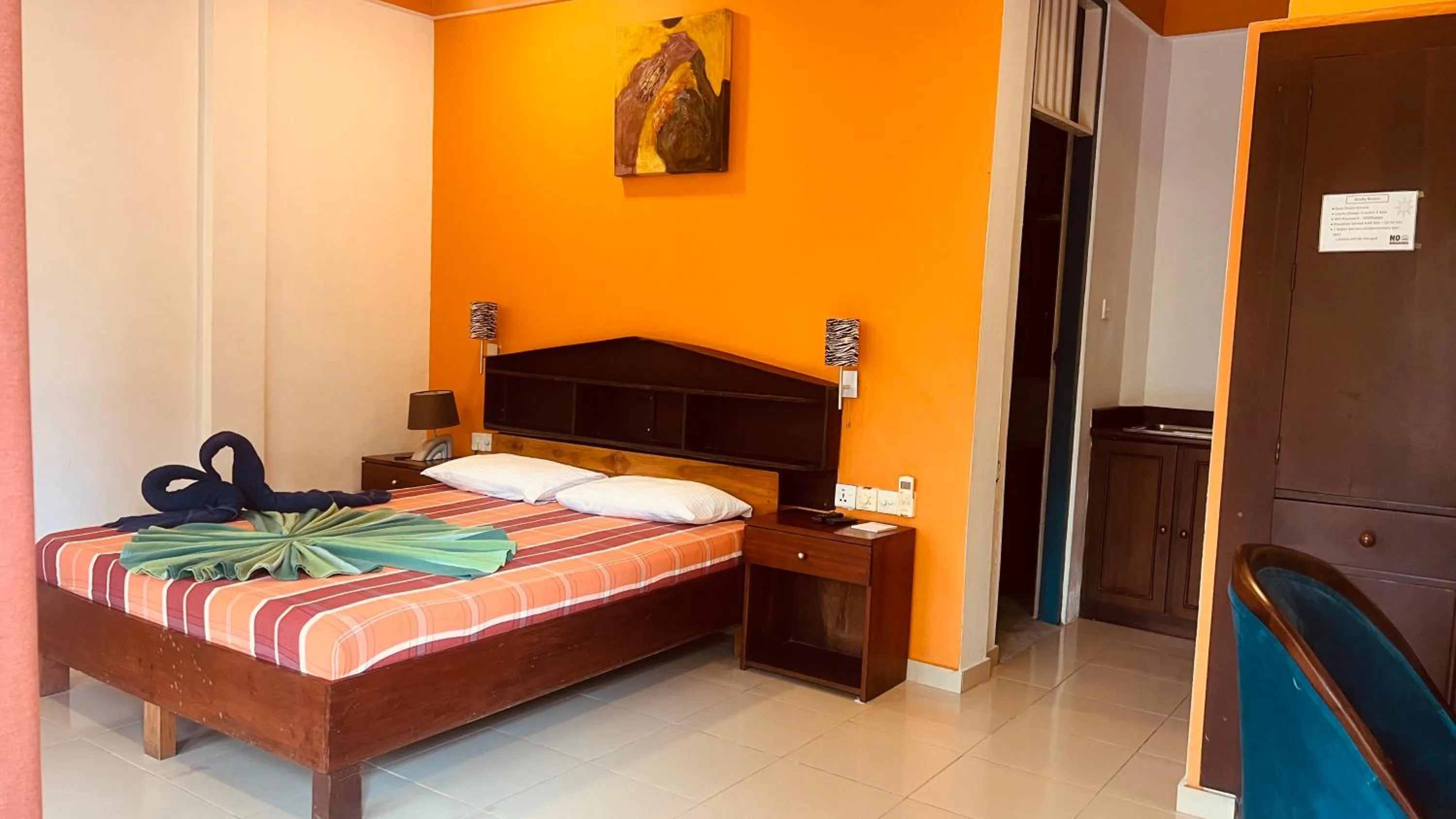 Standard  Double Room With  Free Airport Pick up in Gomez Place