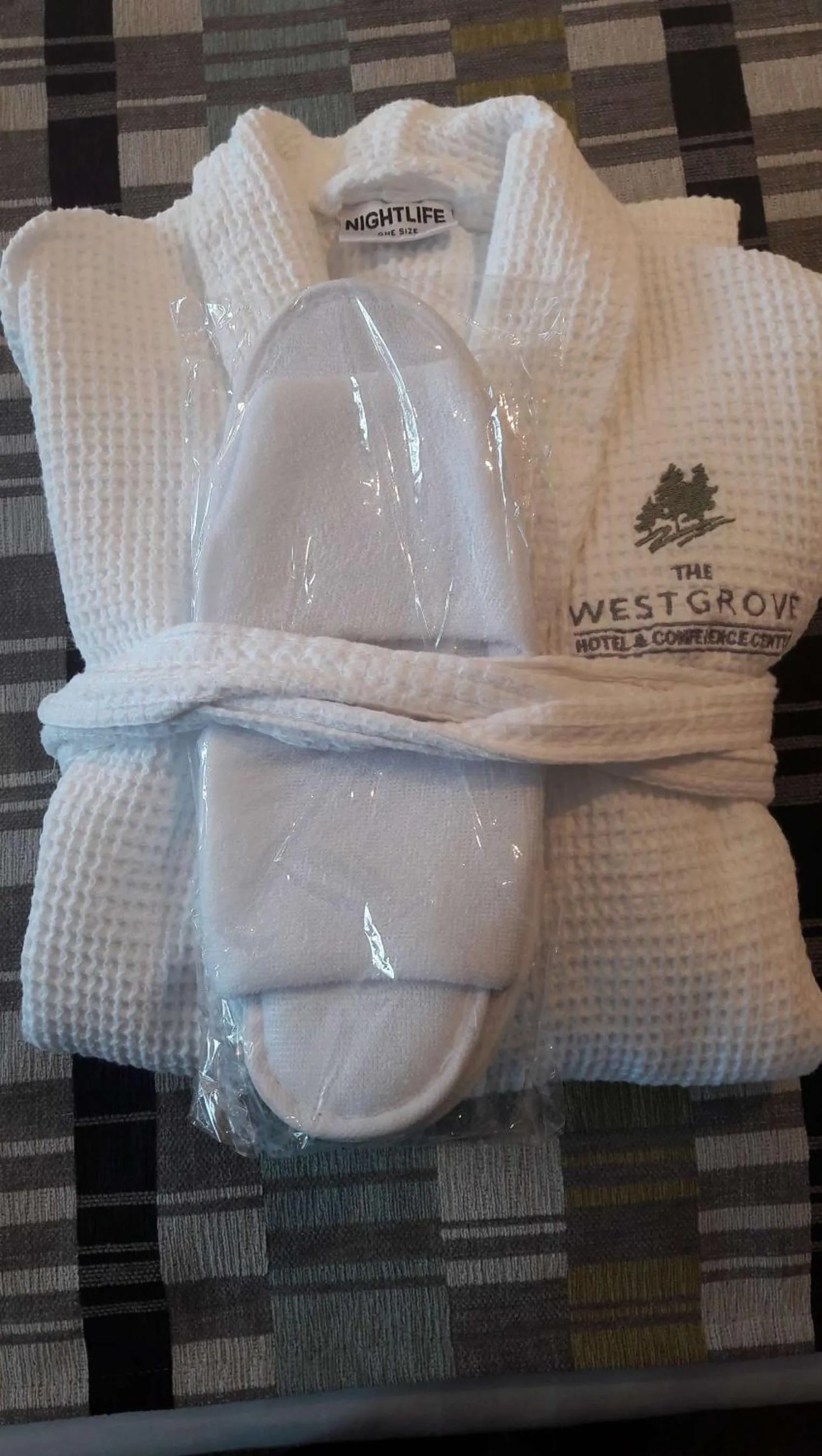 Deluxe Twin Room in Westgrove Hotel