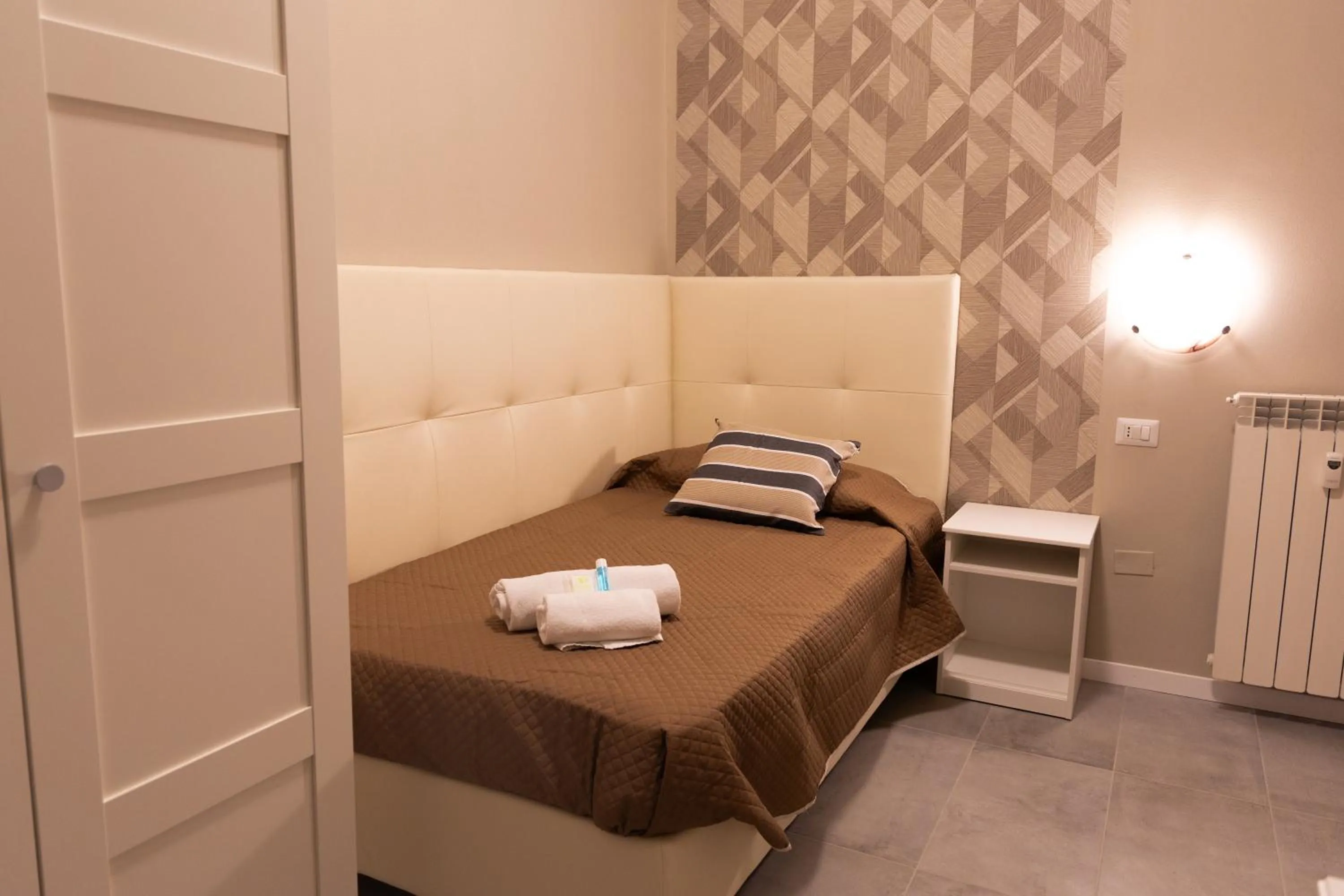 Single Room in Golden Milano Hotel