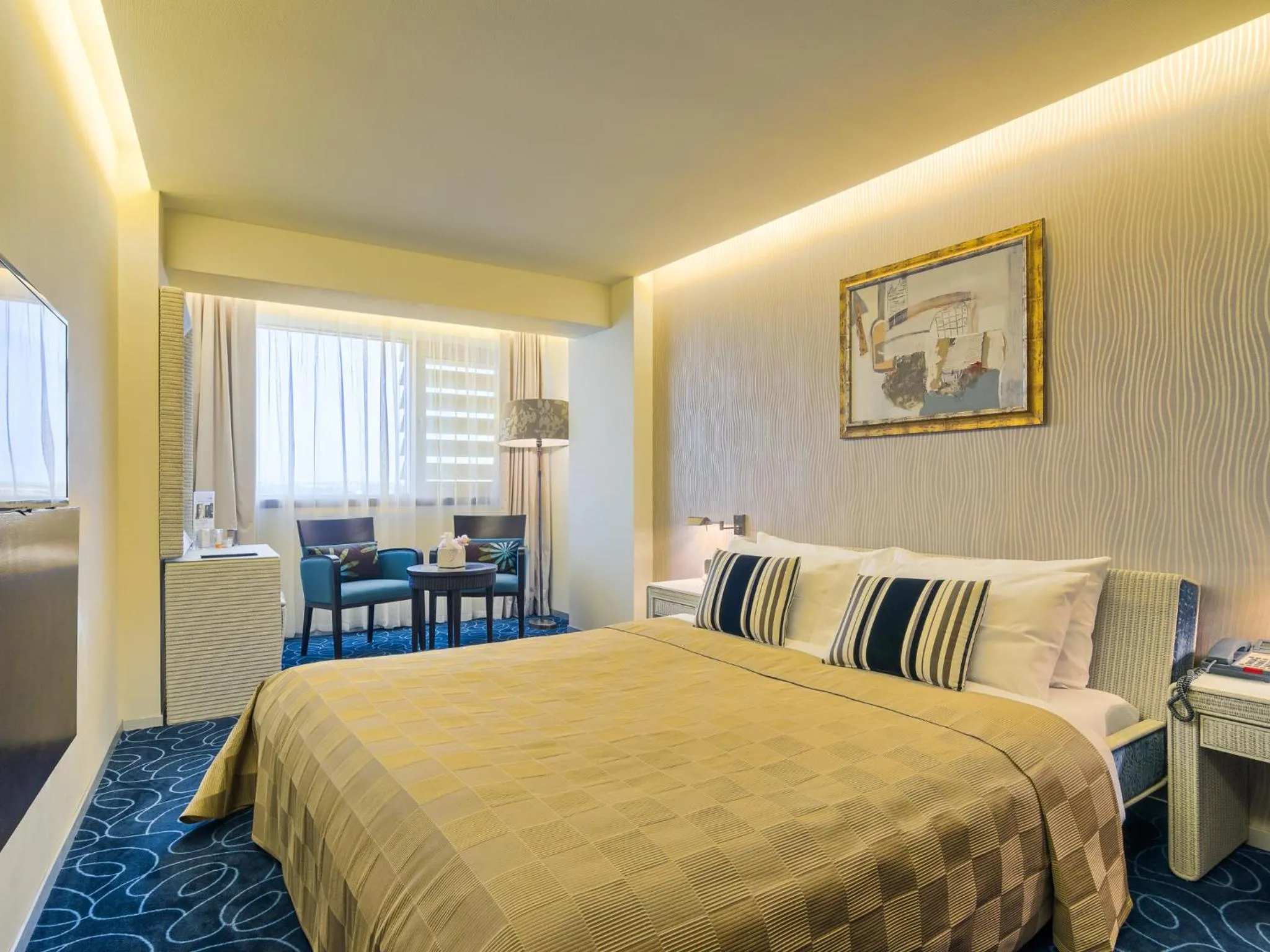 Senior Suite with Frontal Sea View in Vega Hotel