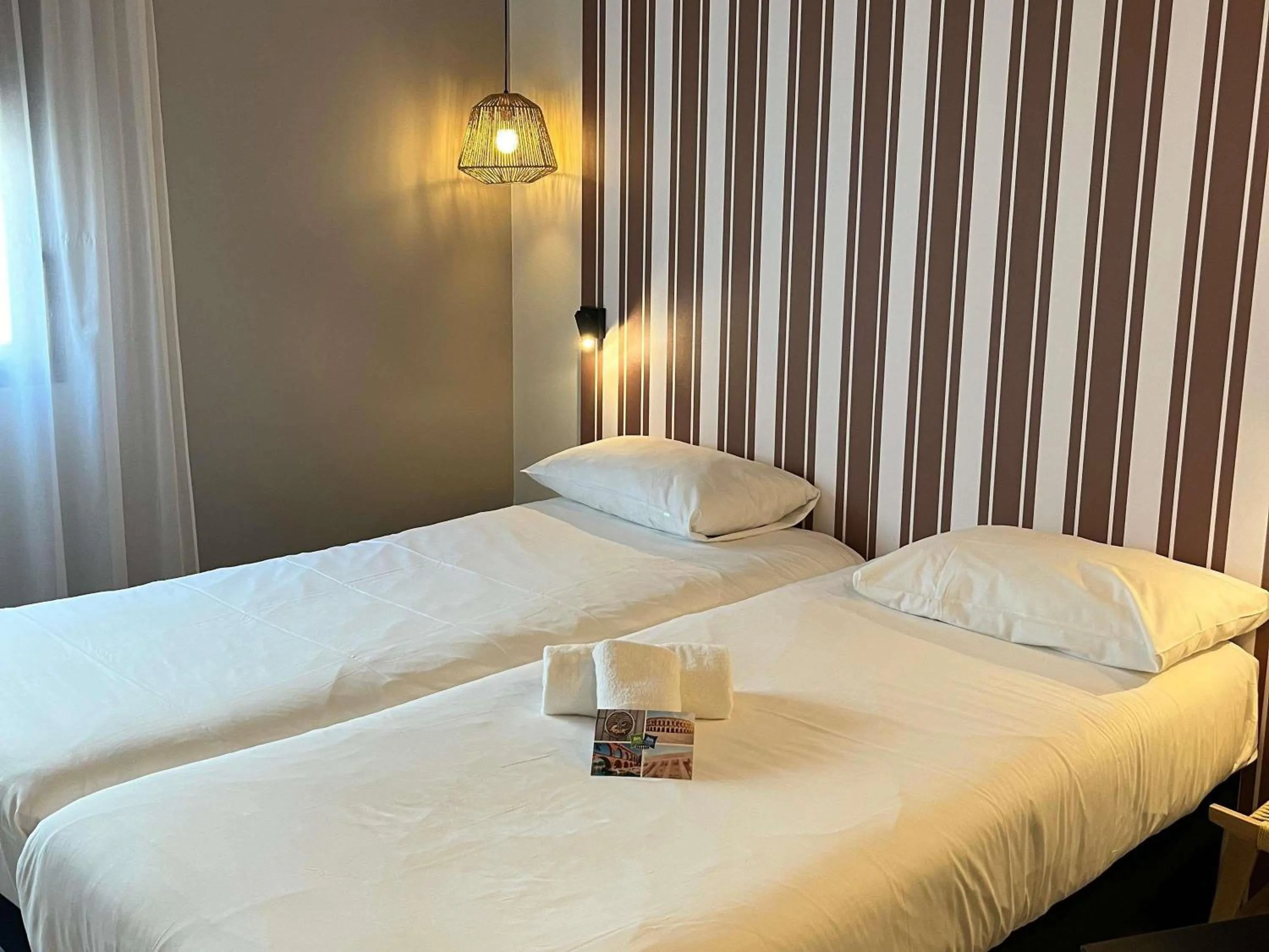 Standard Twin Room in ibis Styles Nimes Gare Centre