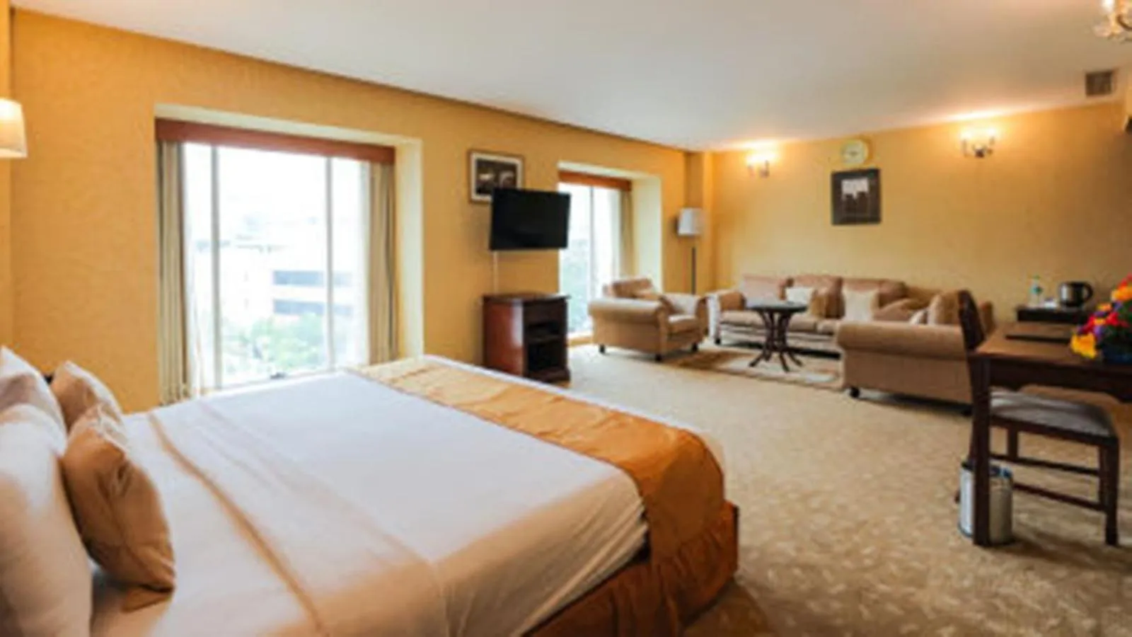 Grandeur Park View Suite - single occupancy in MGM Mark Whitefield