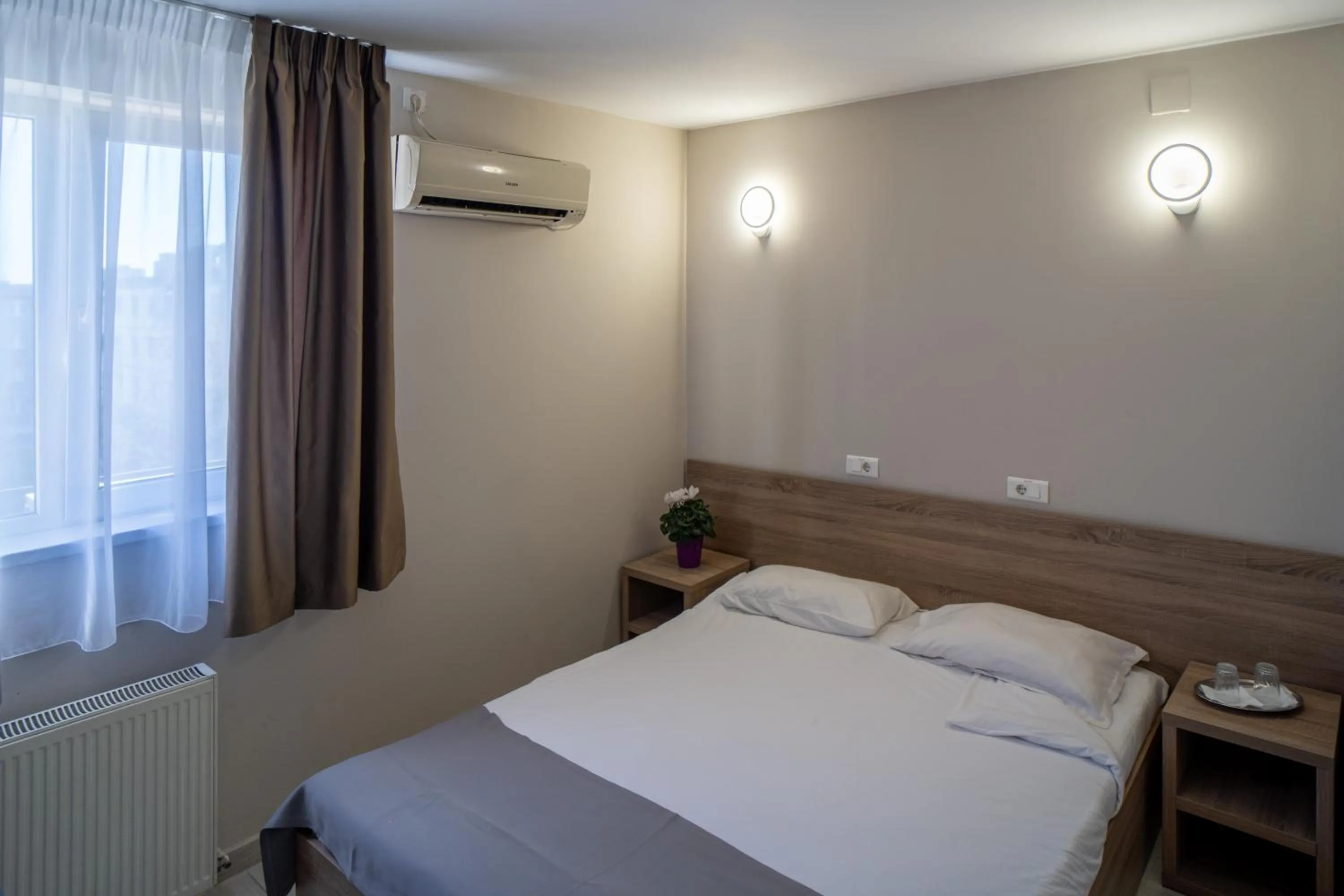 Standard Double Room in City Hotel Bucharest
