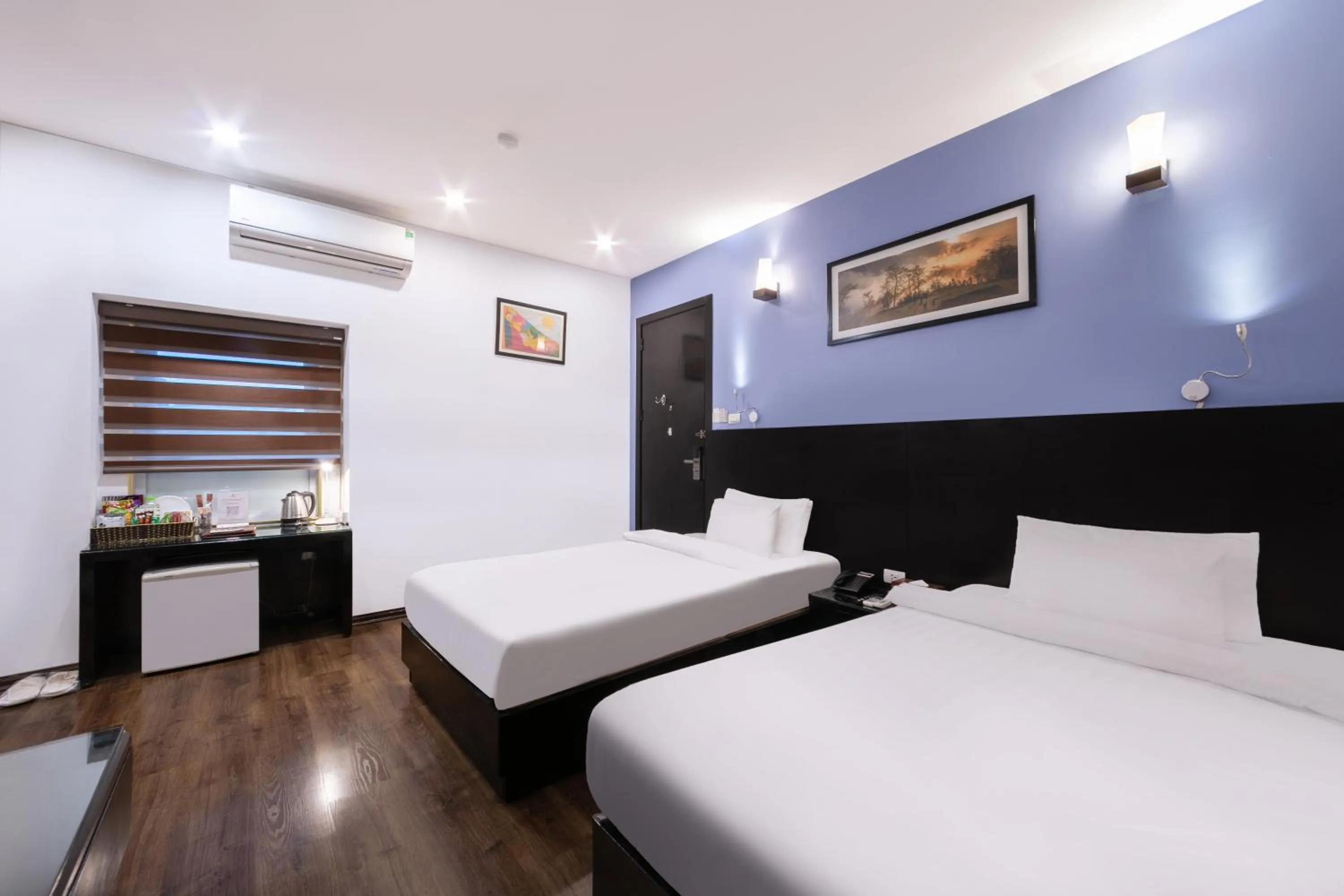 Standard Suite in A25 Hotel - 15 Hàng Than