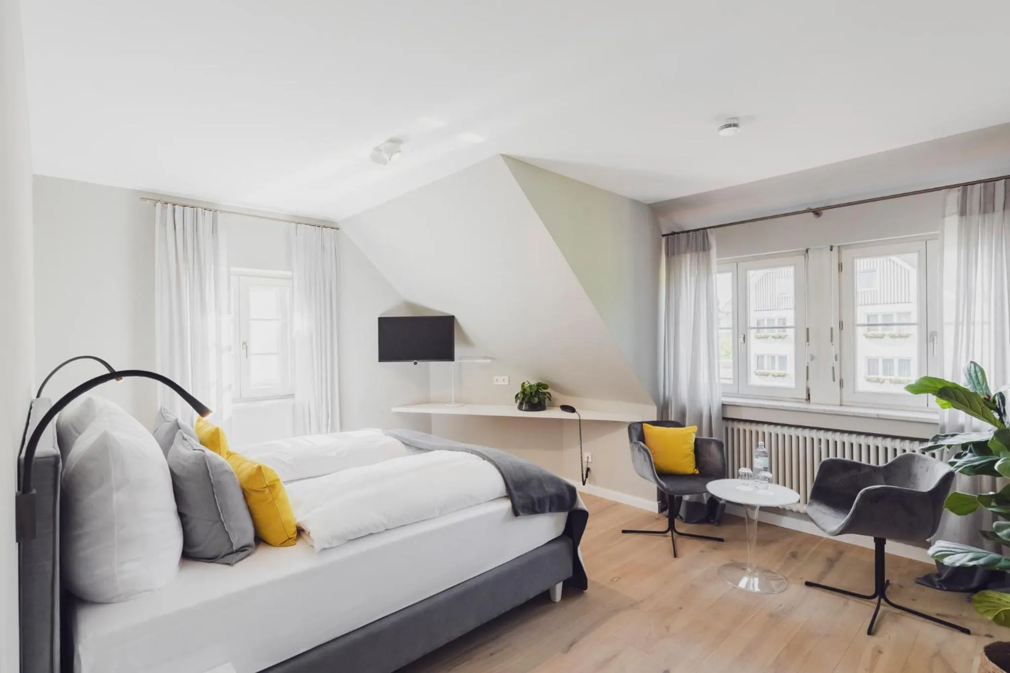 Double Room - single occupancy in Hotel Caraleon