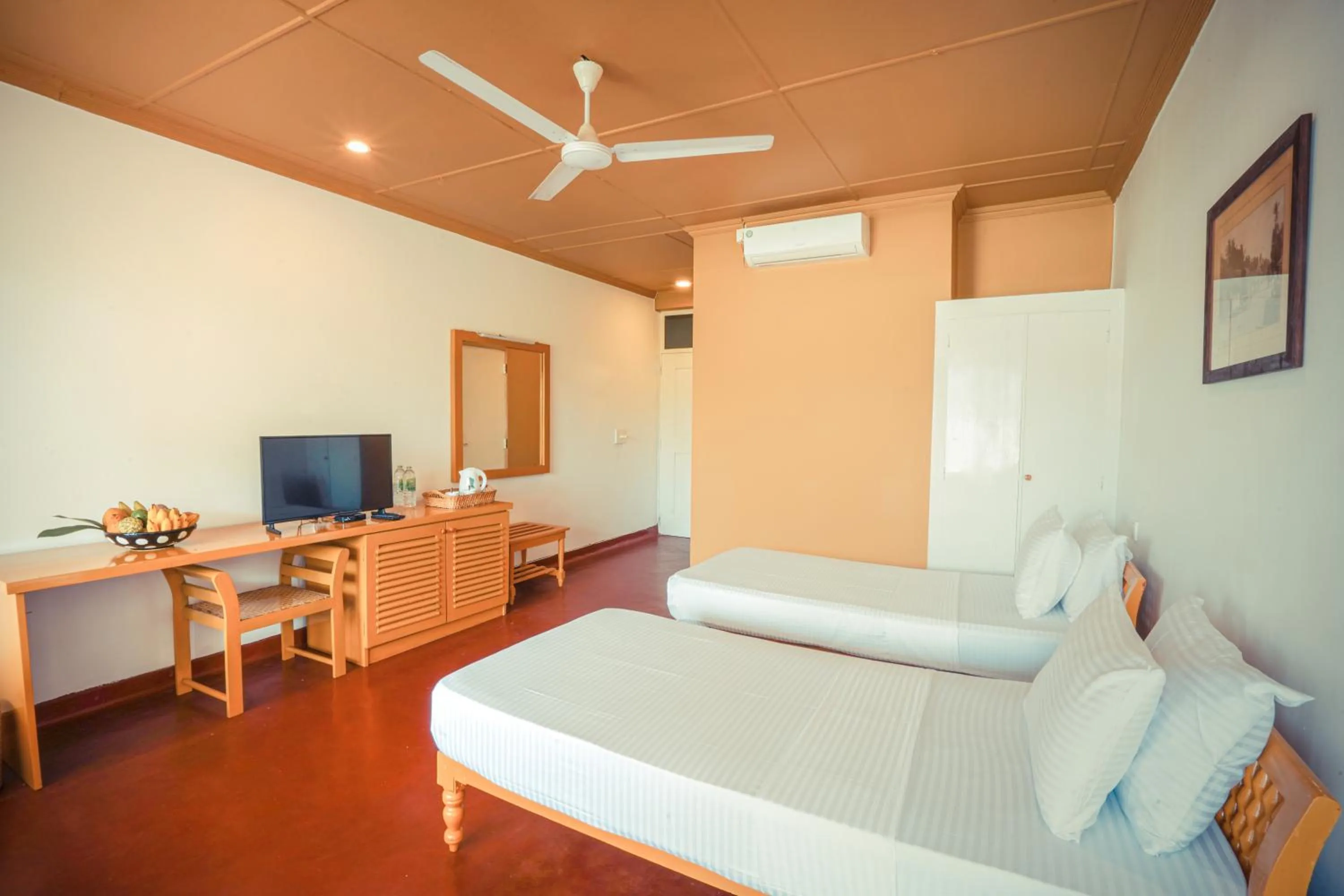 Standard Double or Twin Room - single occupancy in Reef Garden Hotel
