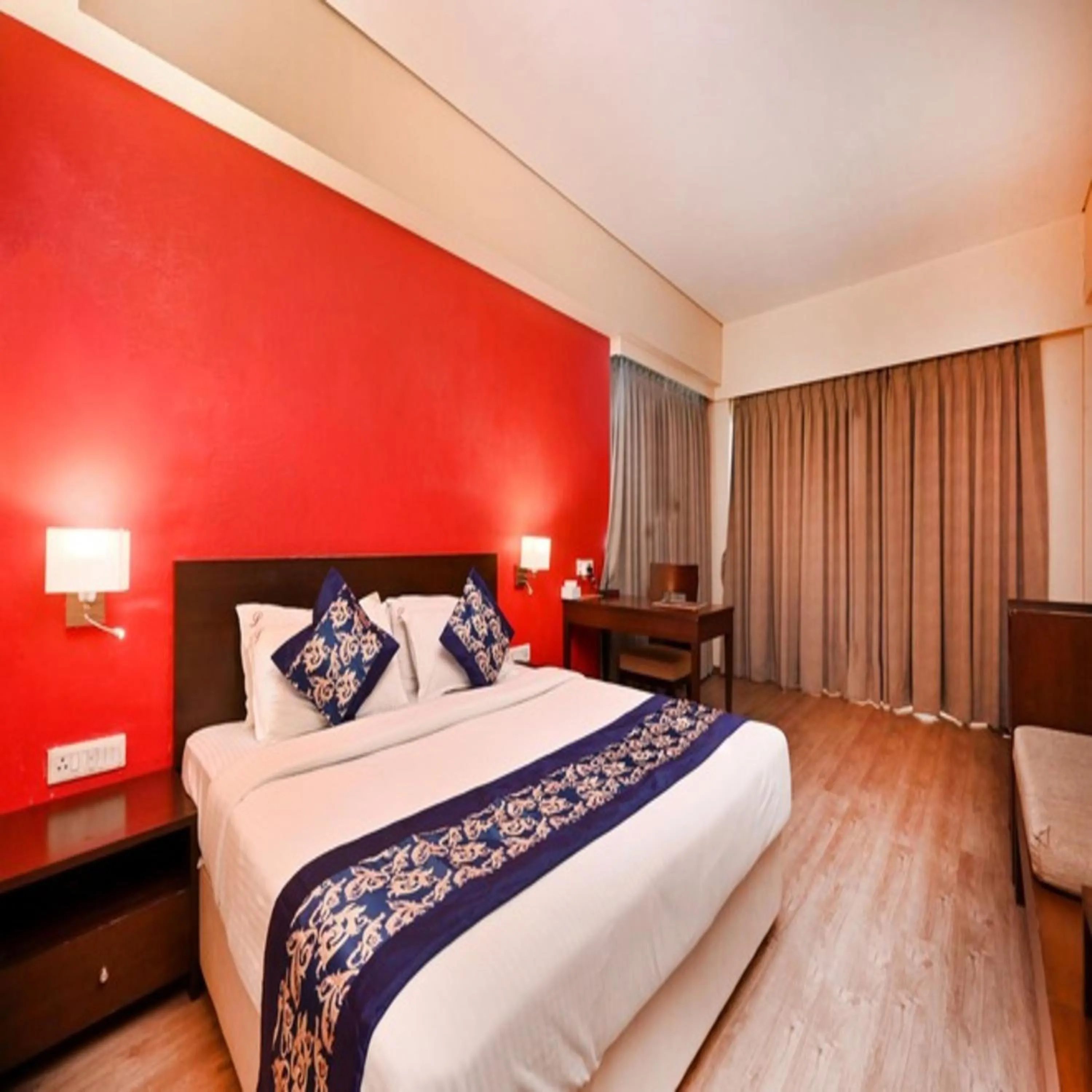 Superior Queen Room in The Legend Hotel- Santacruz Near Mumbai International Airport