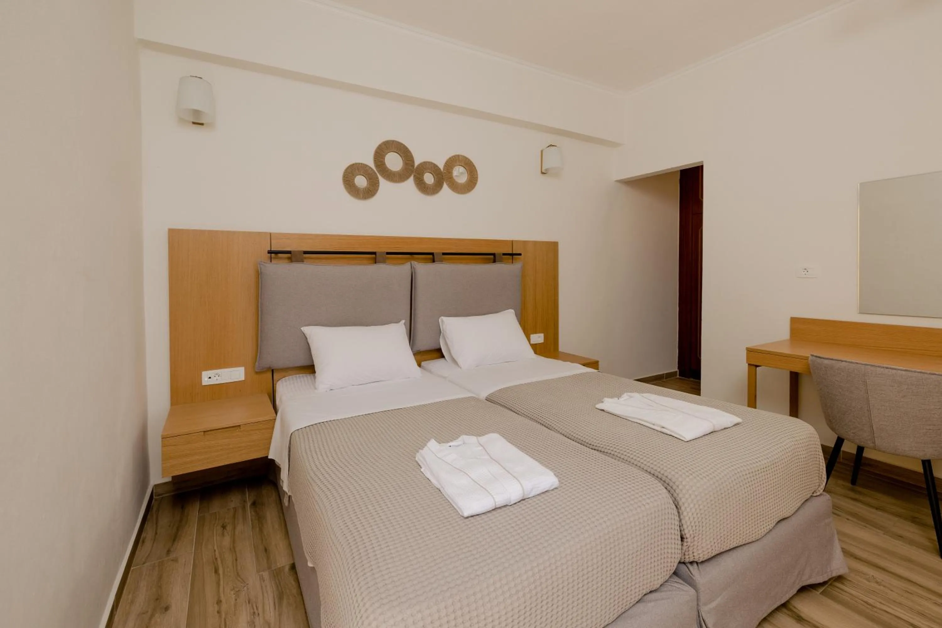 Twin Room in Opera House Hotel