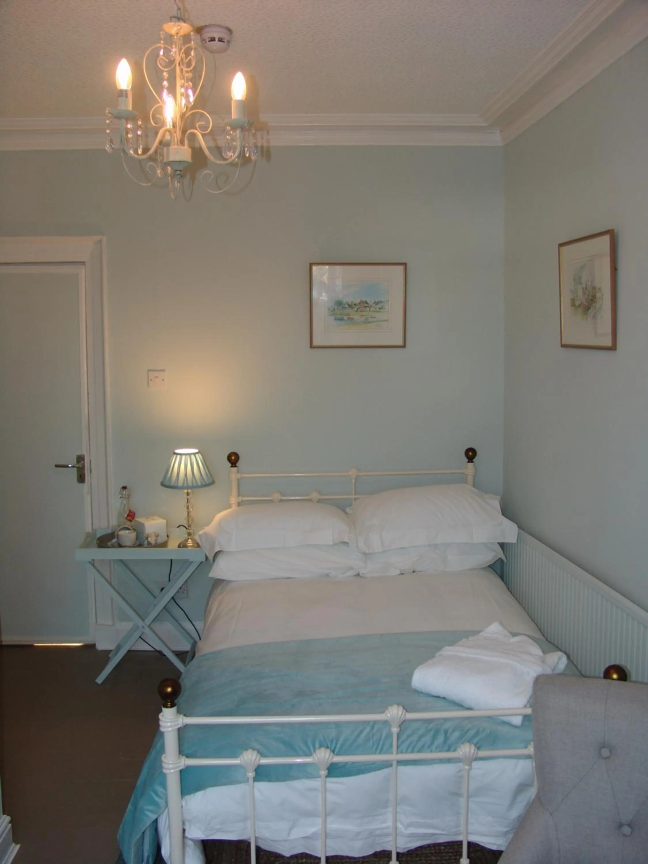 Small Double Room - single occupancy in Osborne House B&B Workington
