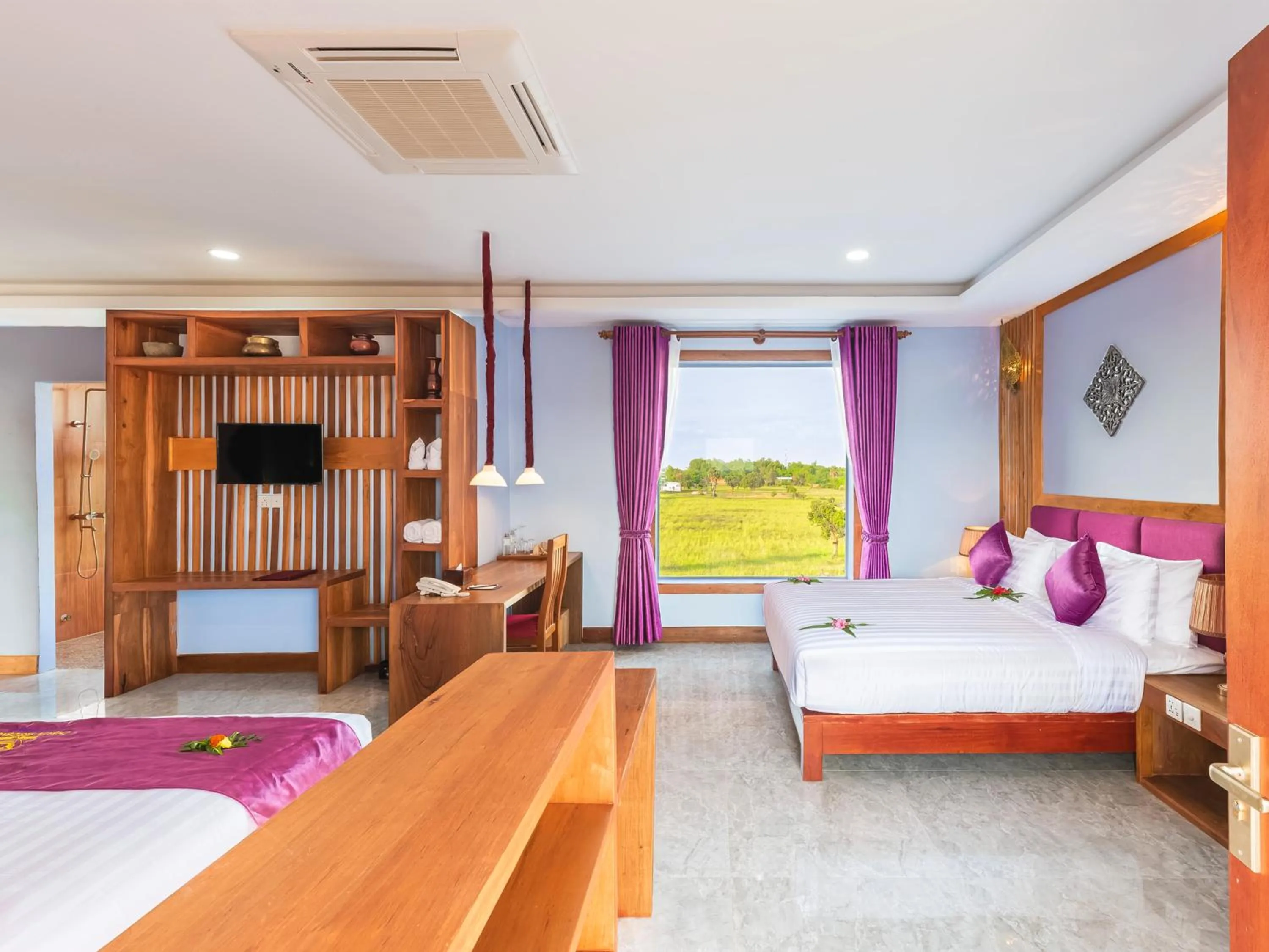 Family Suite with Balcony in Cheata Residence