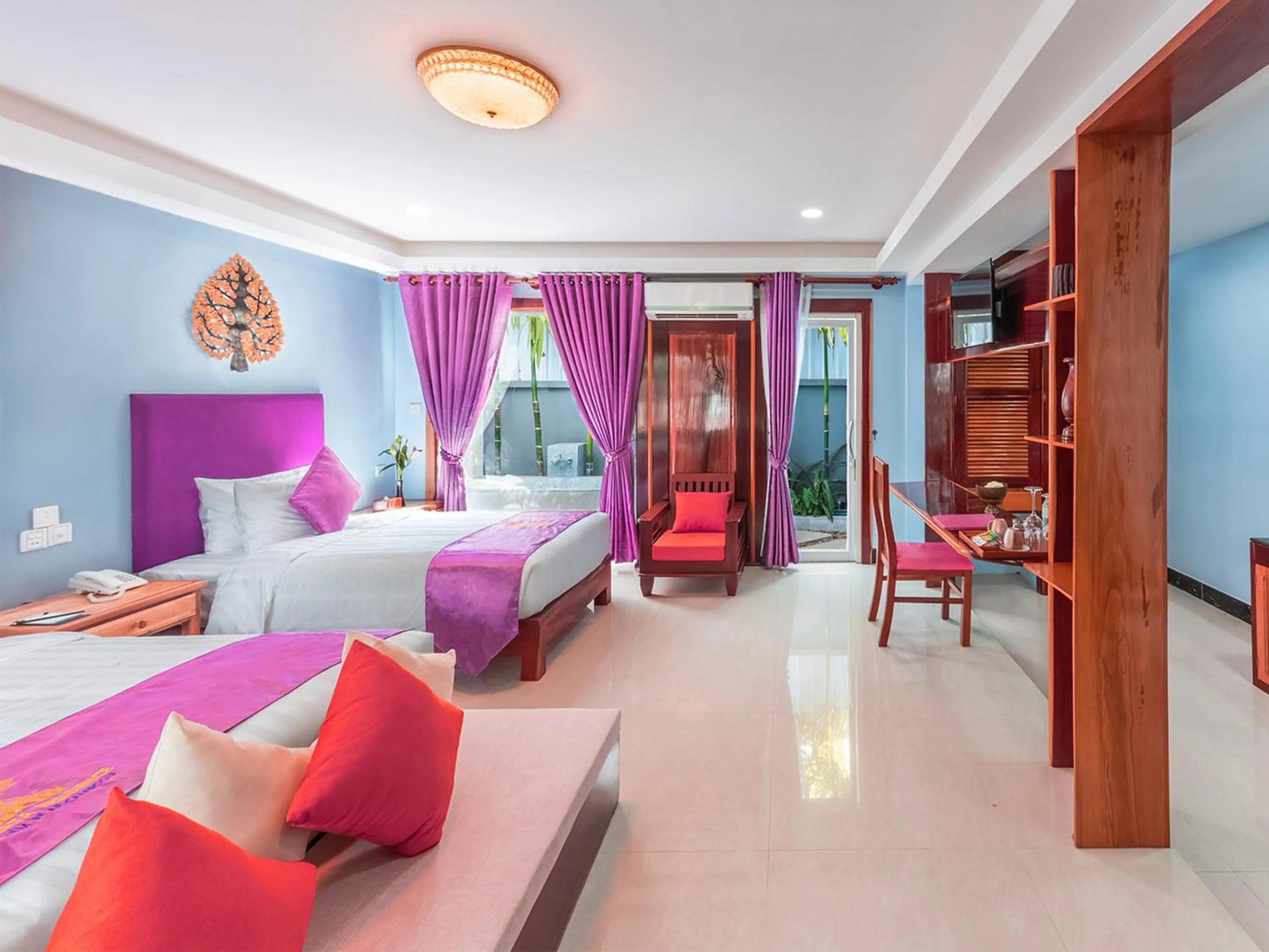 Deluxe Twin Room in Cheata Residence