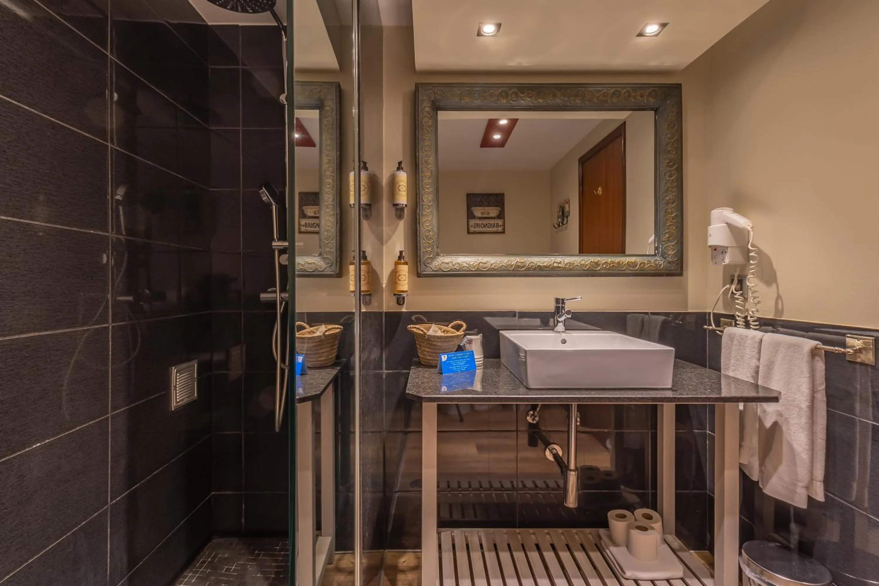 Suite with Private Pool in Villas D. Dinis - Charming Residence (adults only)