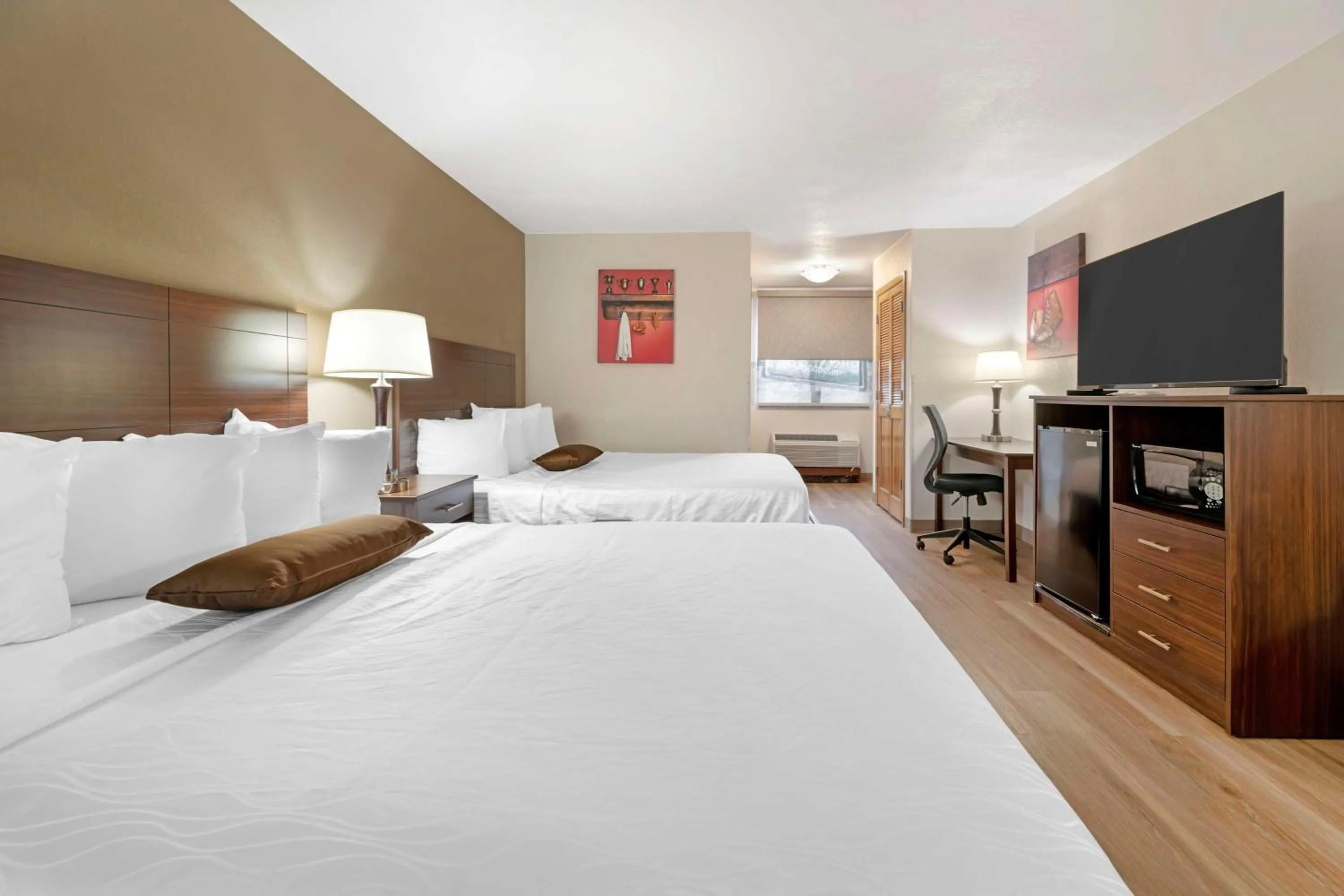 Double Room with Two Double Beds in Best Western Green Bay Inn and Conference Center