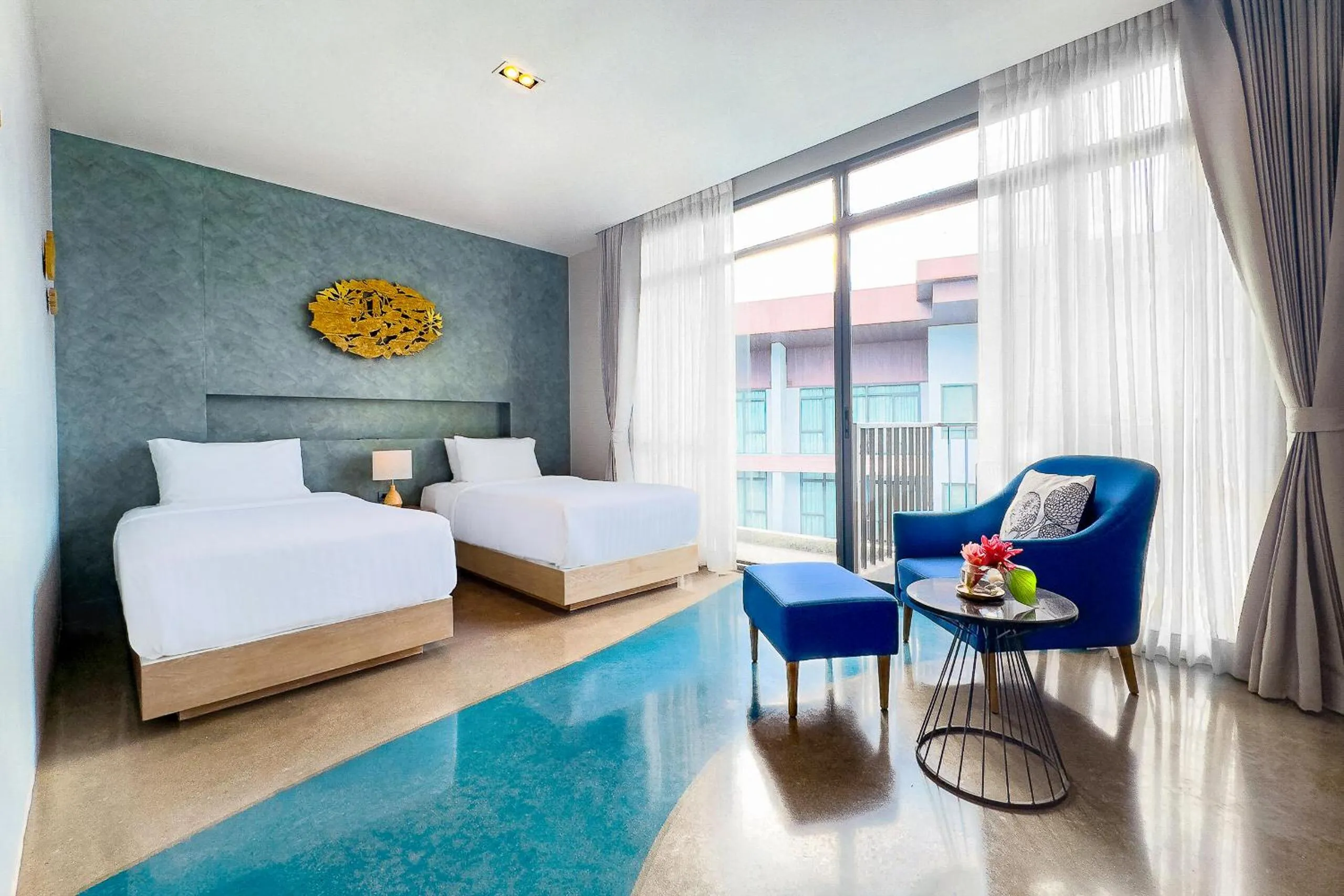 Superior Twin Room in Na Tree Tara Riverside Resort Amphawa Damnoensaduak